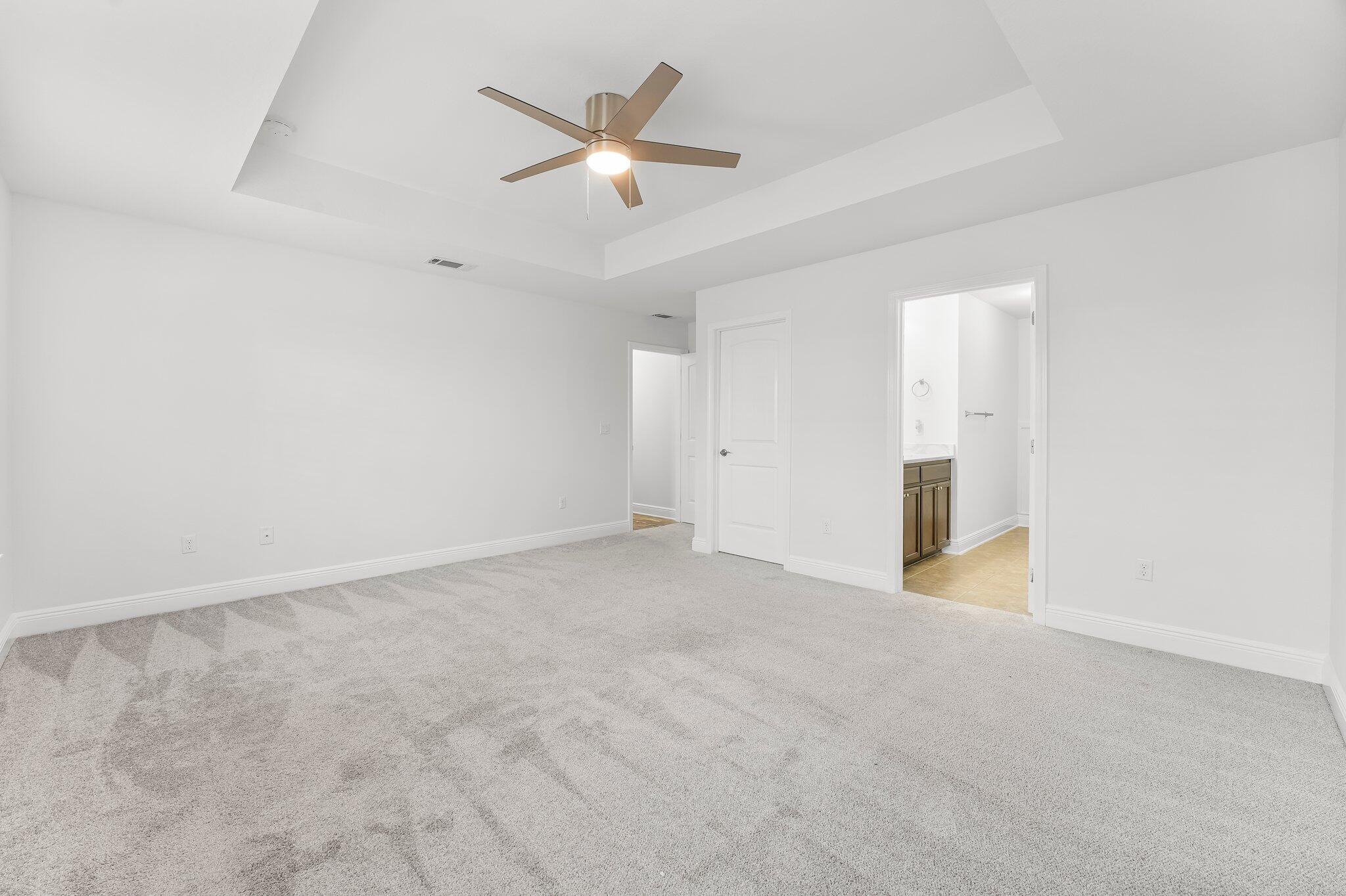 EAGLE BAY - Residential Lease