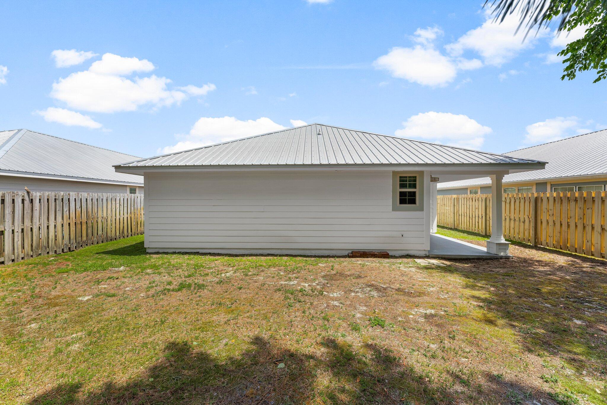 EAGLE BAY - Residential Lease