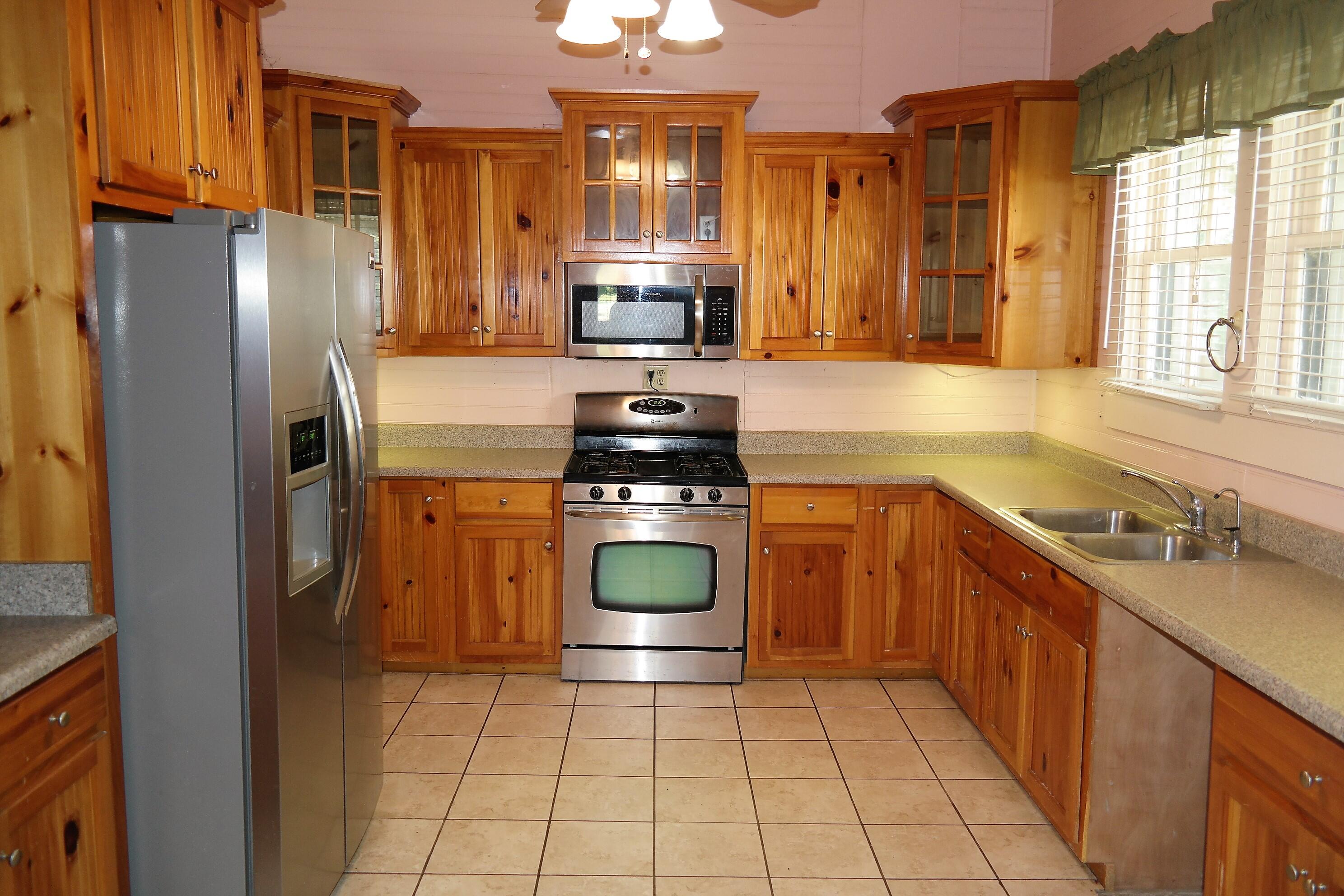 TOWN OF DEFUNIAK SPRINGS - Residential