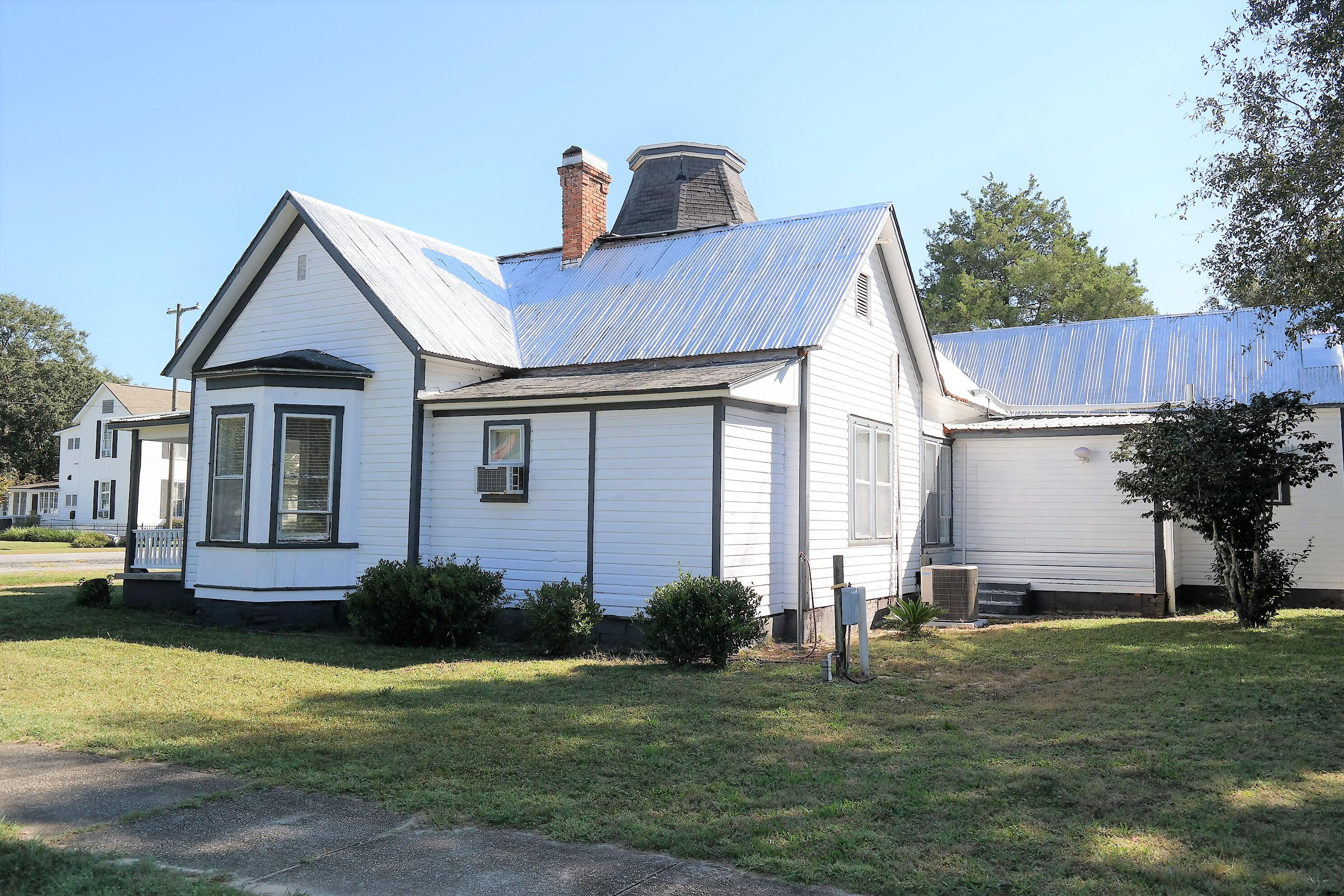 TOWN OF DEFUNIAK SPRINGS - Residential