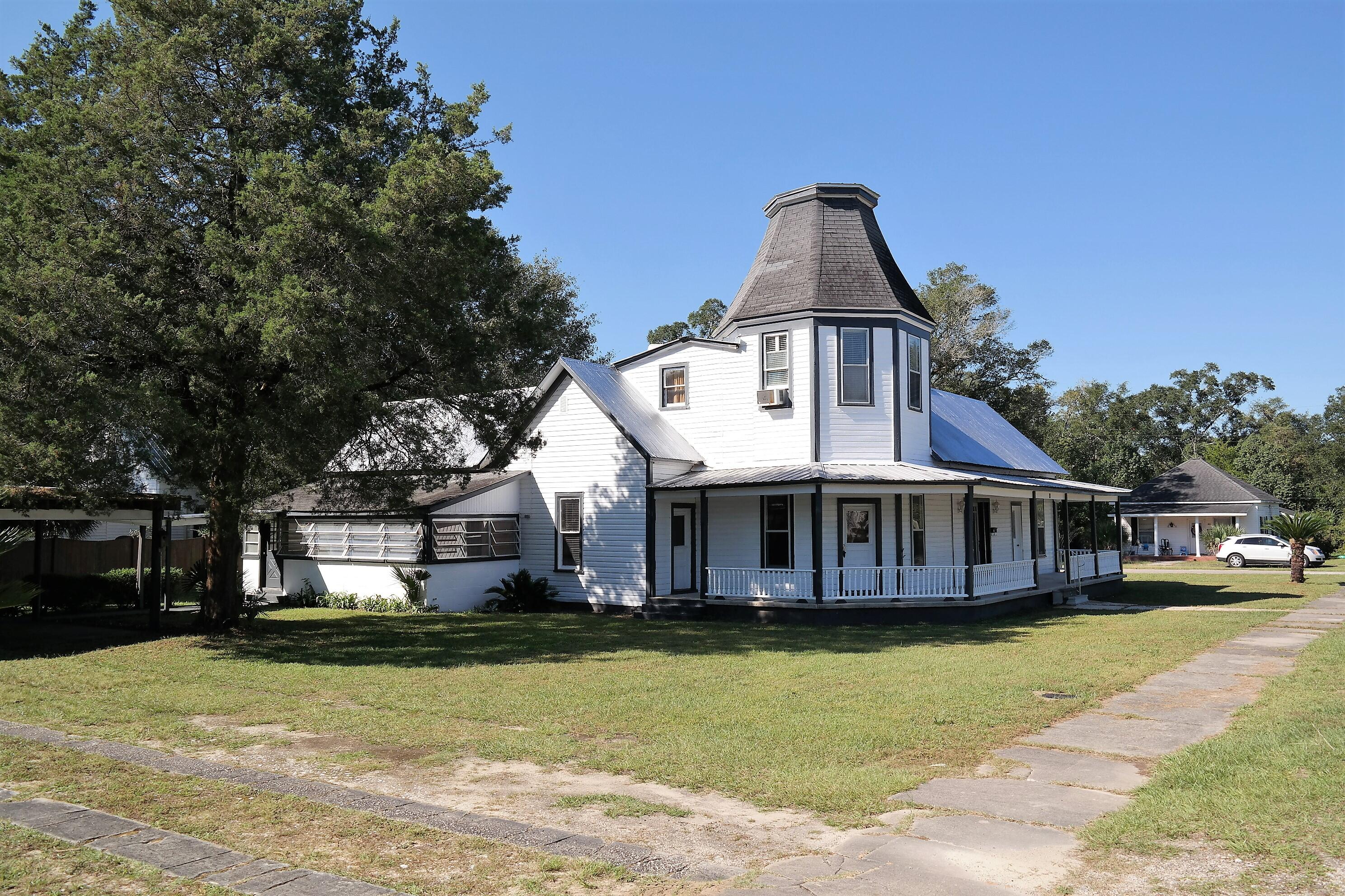 TOWN OF DEFUNIAK SPRINGS - Residential