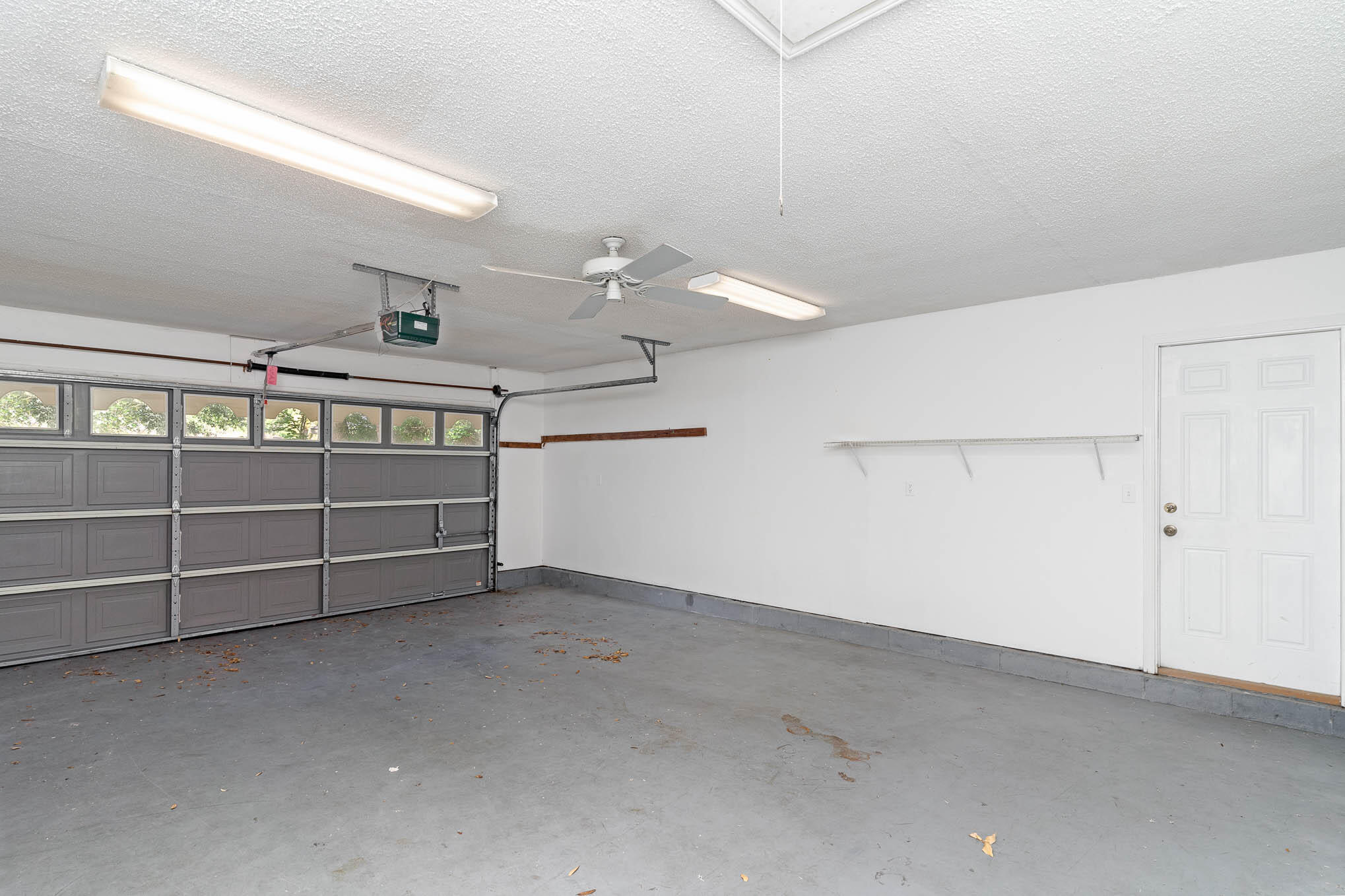 ROBLEDAL ESTATES - Residential