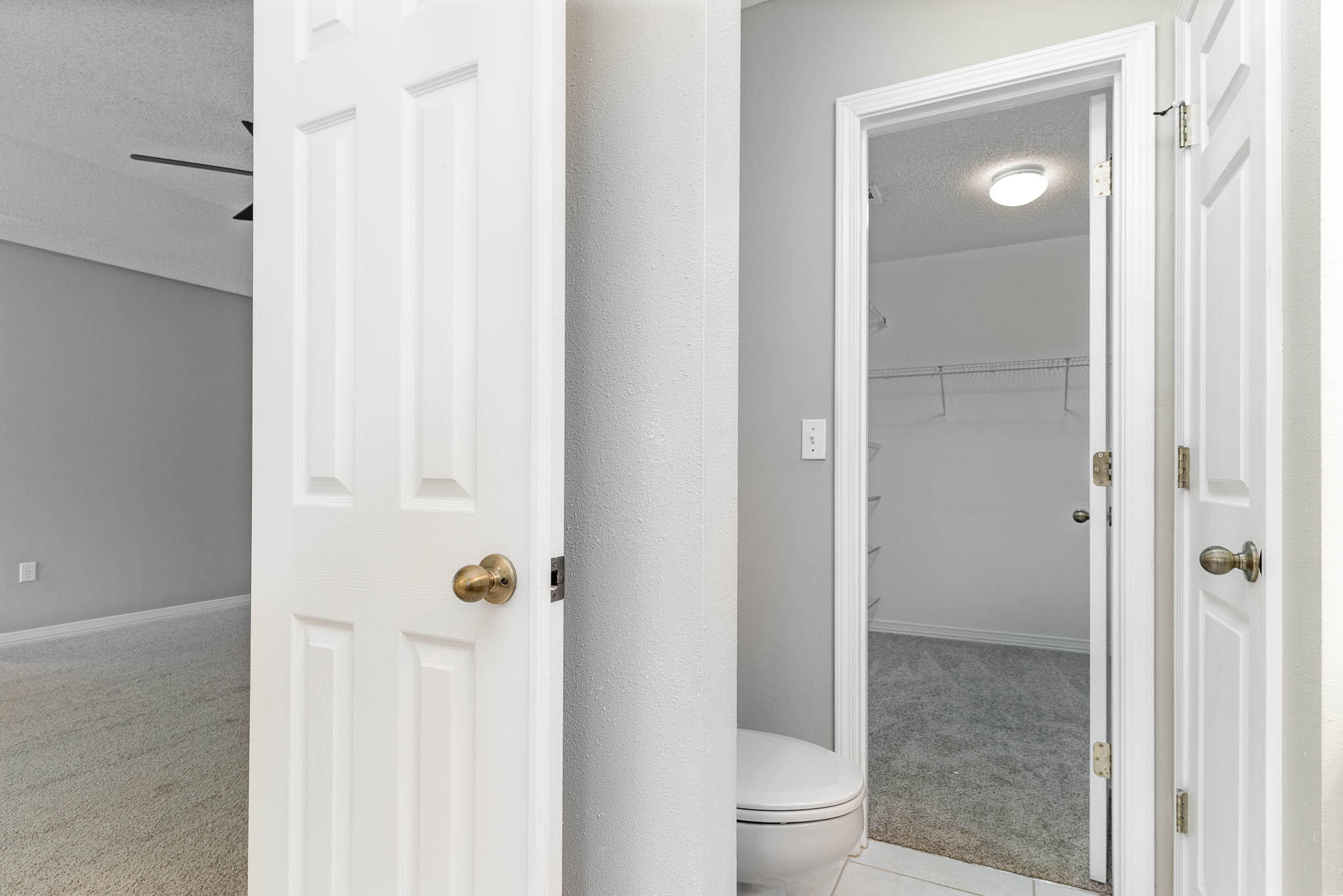 ROBLEDAL ESTATES - Residential