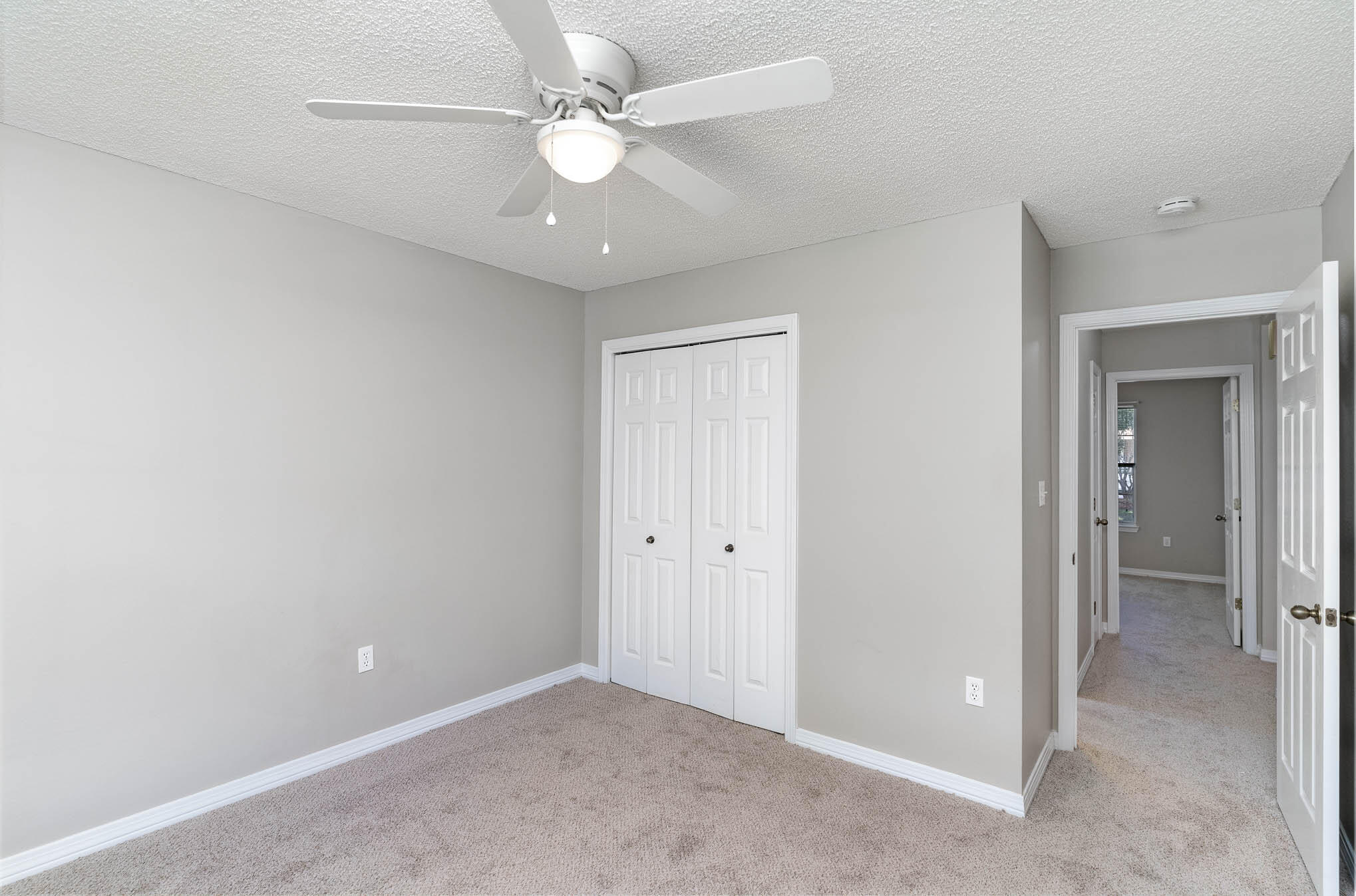 ROBLEDAL ESTATES - Residential