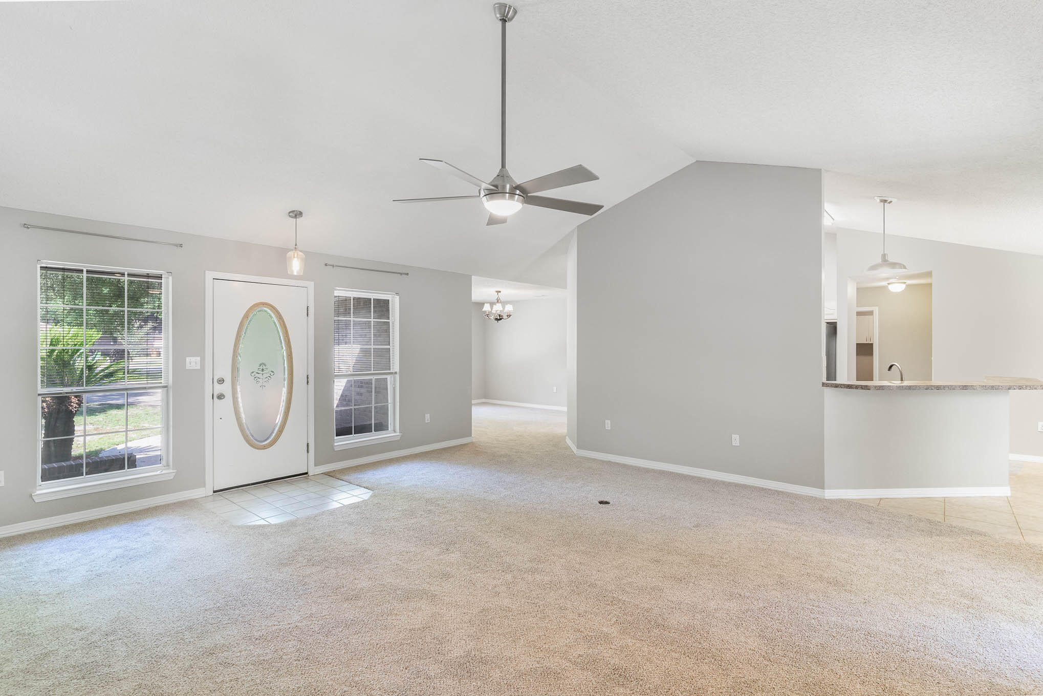 ROBLEDAL ESTATES - Residential