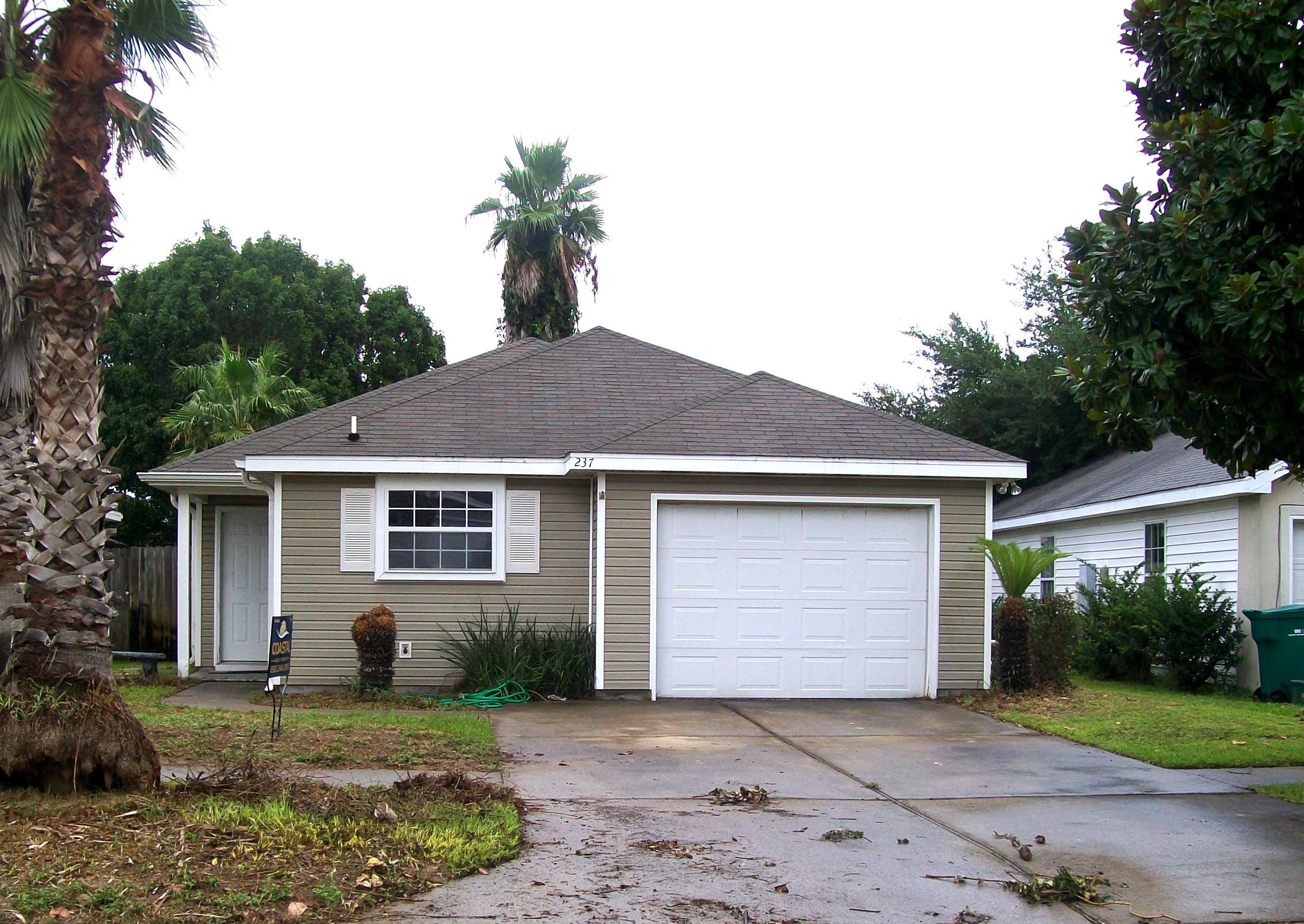 MAGNOLIA PARK - Residential Lease