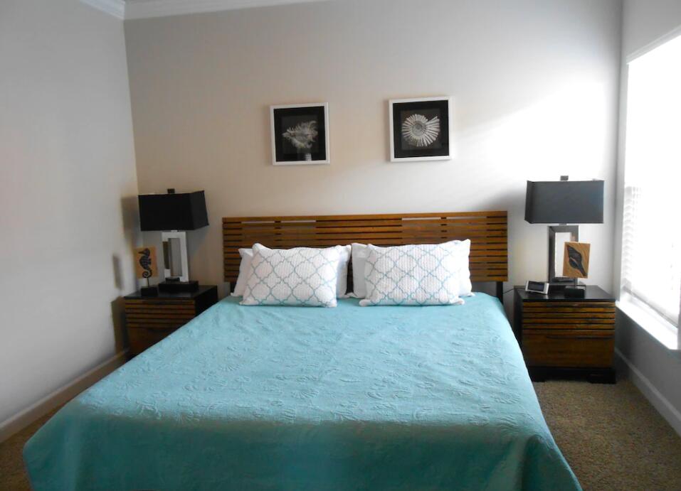 VILLAGES OF CRYSTAL BEACH - Residential