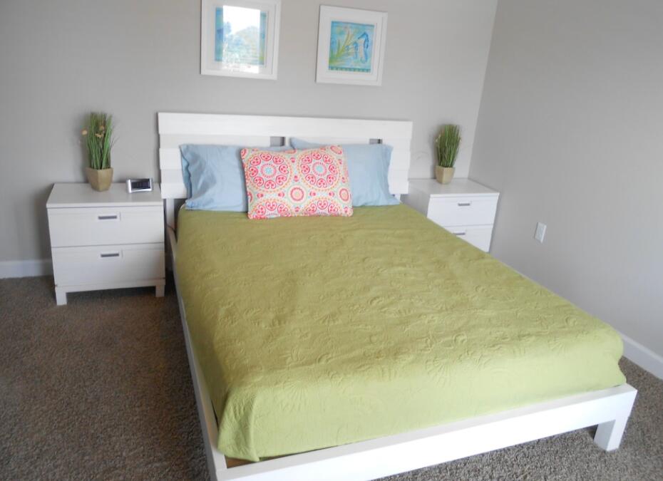 VILLAGES OF CRYSTAL BEACH - Residential