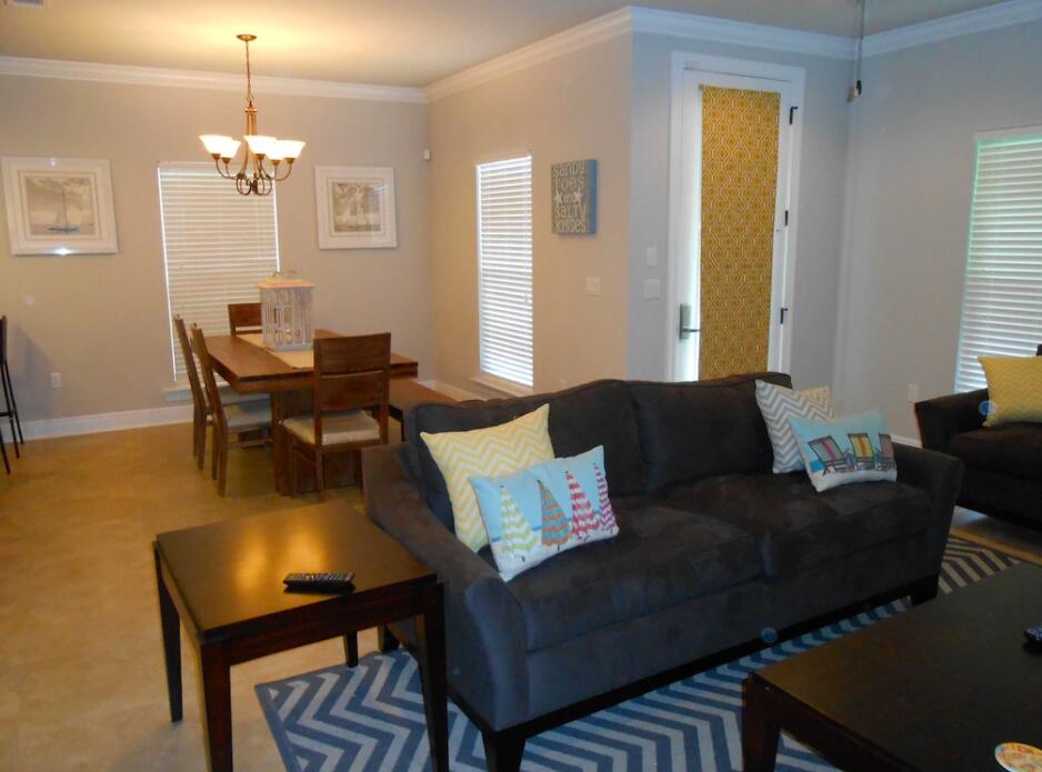 VILLAGES OF CRYSTAL BEACH - Residential