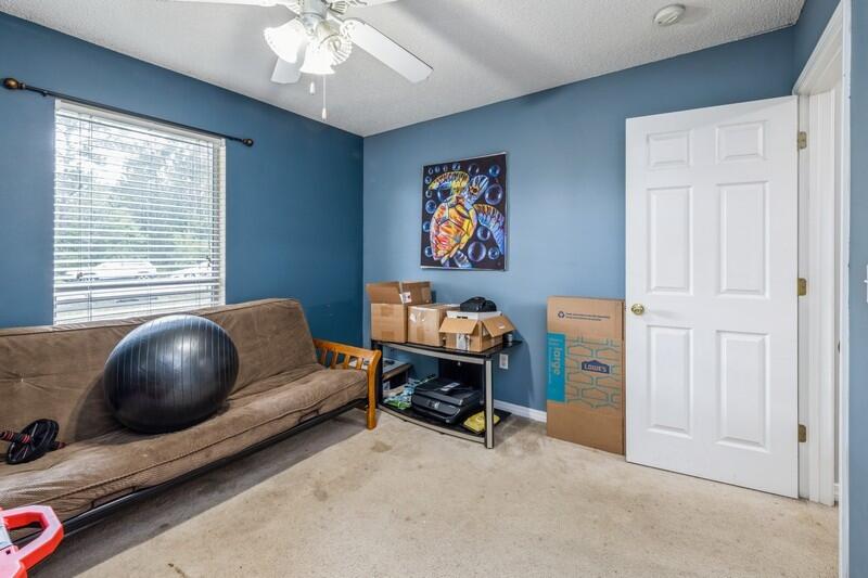 HOLLEY BY THE SEA - Residential