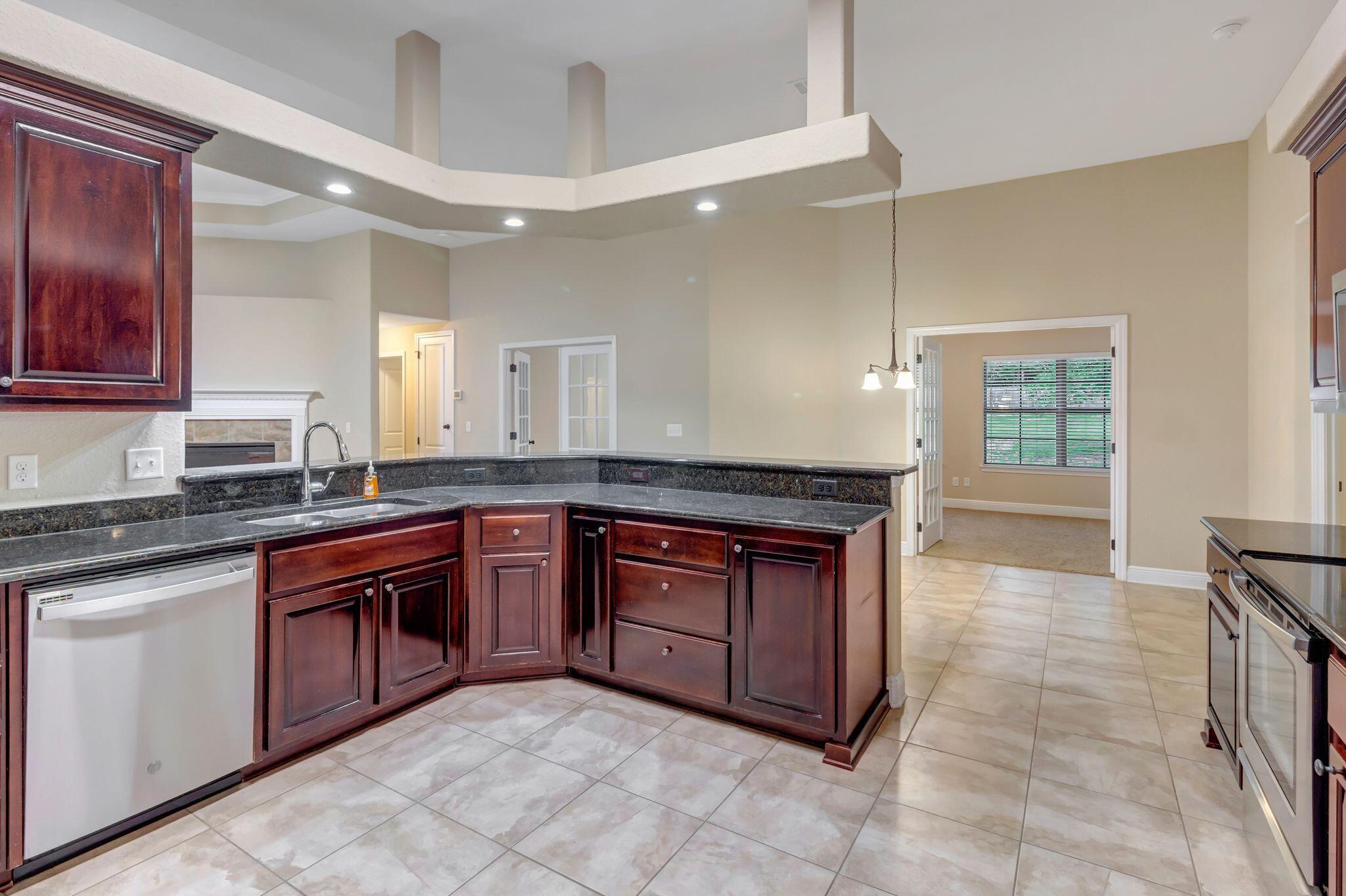 SILVERWOOD - Residential Lease