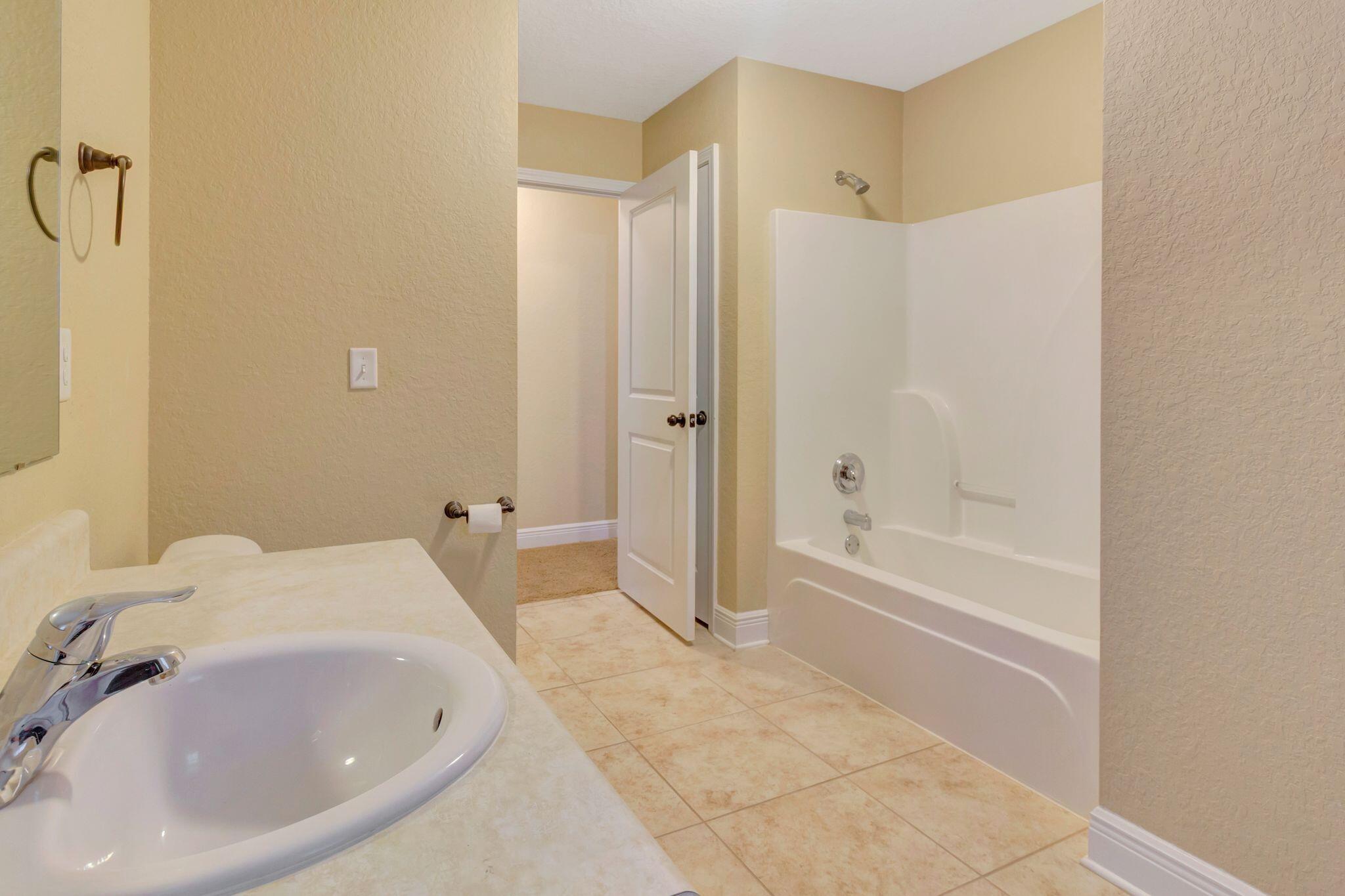 SILVERWOOD - Residential Lease