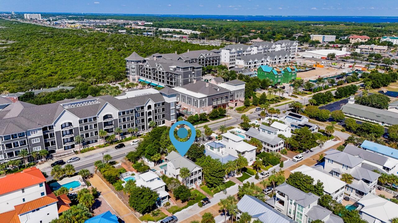Courtyard at Crystal Beach - Residential