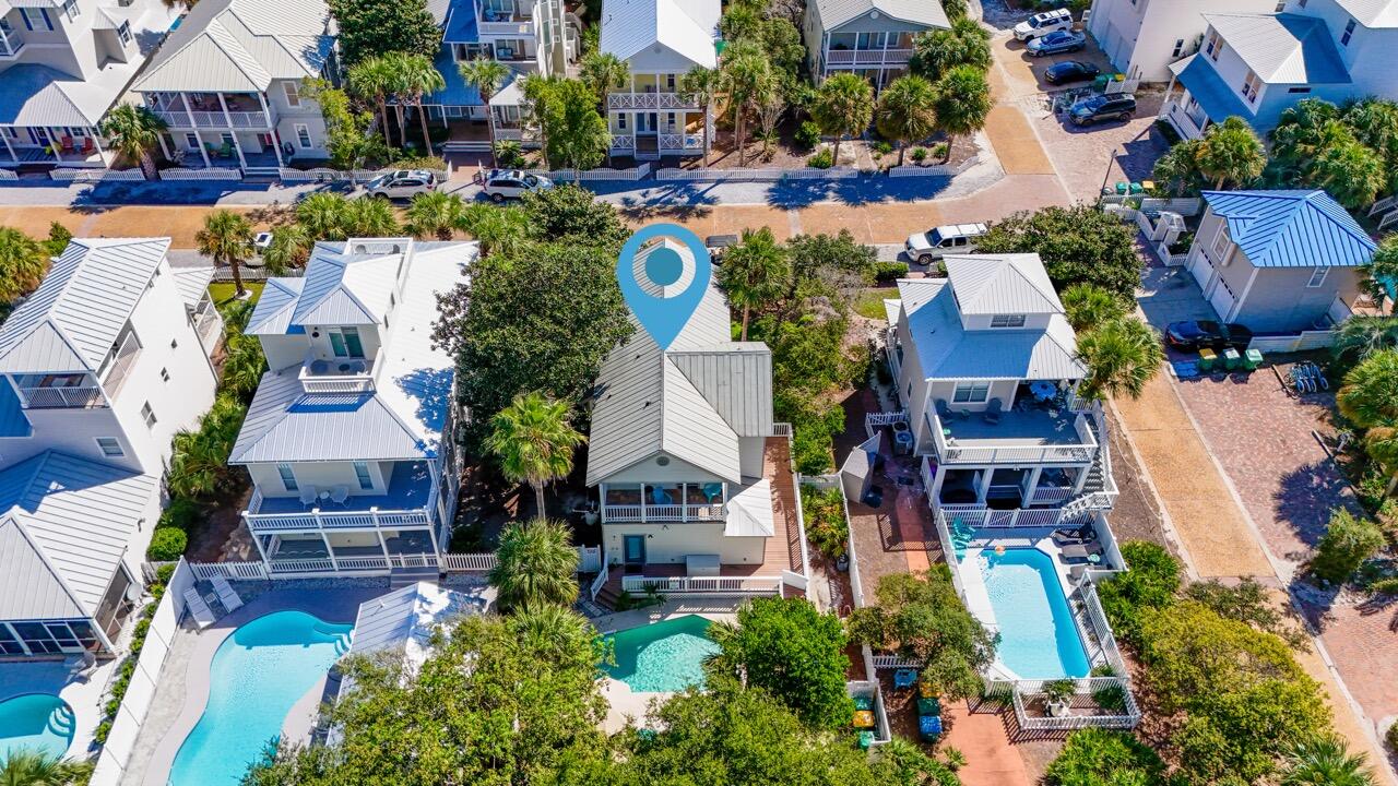 Courtyard at Crystal Beach - Residential