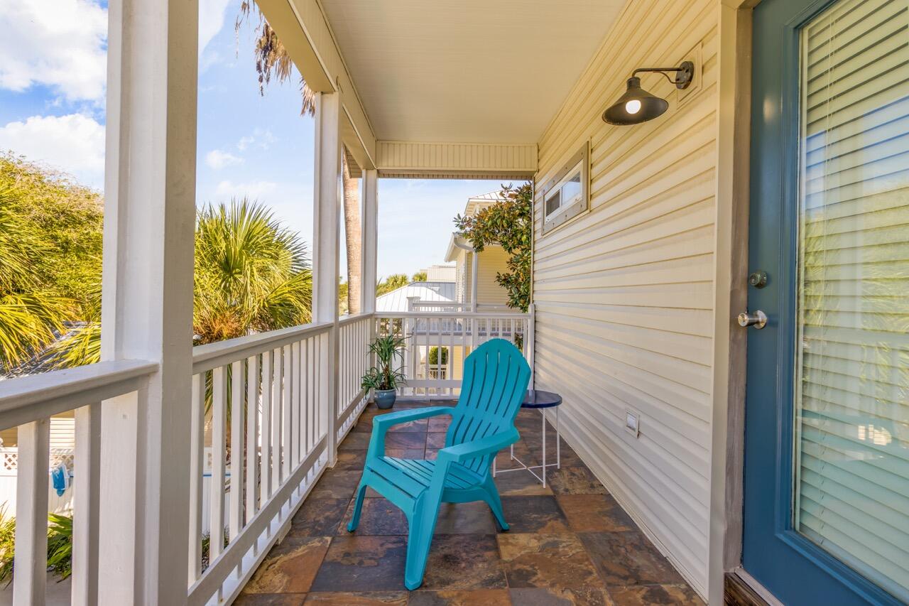 Courtyard at Crystal Beach - Residential