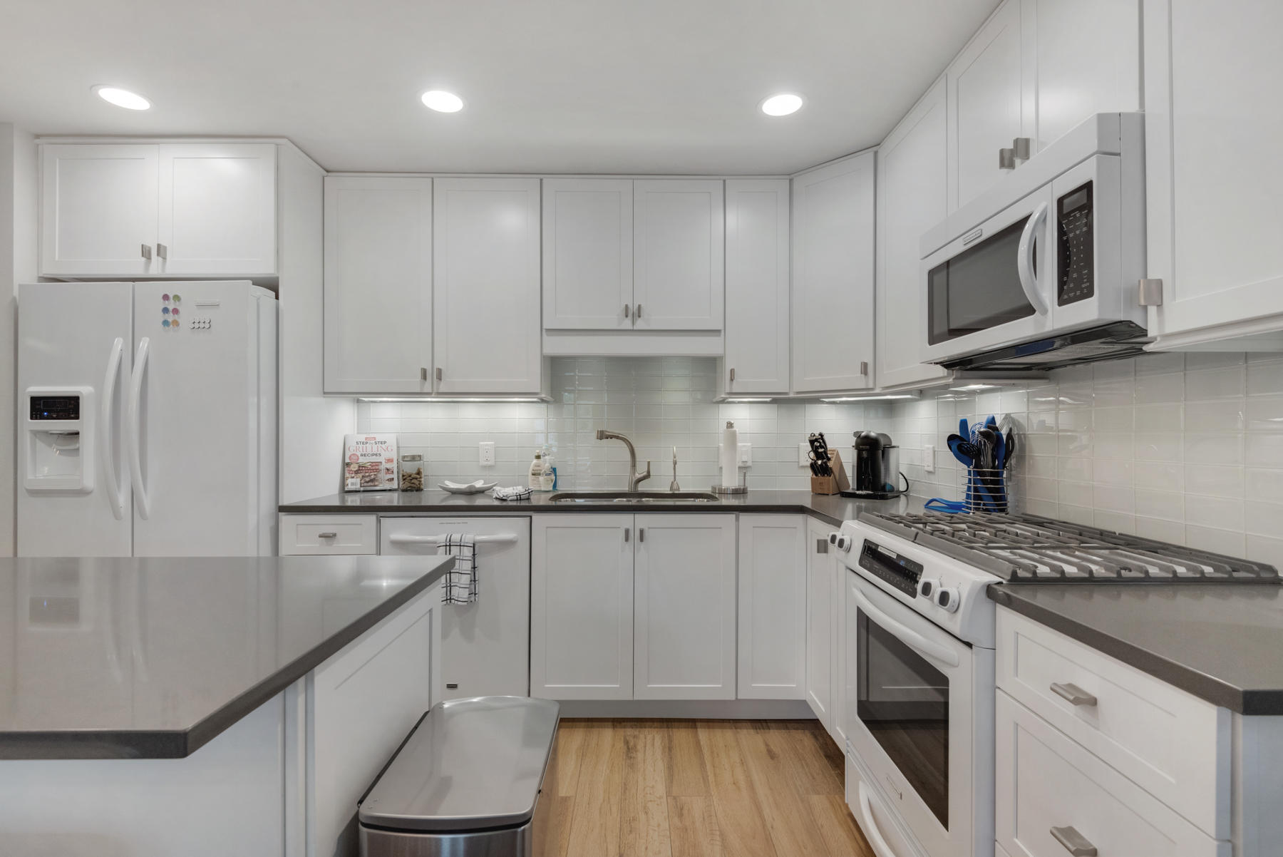 CRYSTAL BEACH - Residential