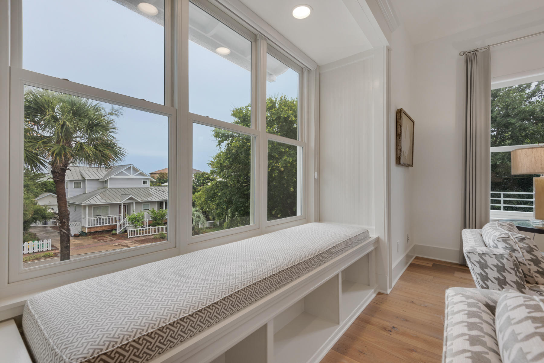 CRYSTAL BEACH - Residential