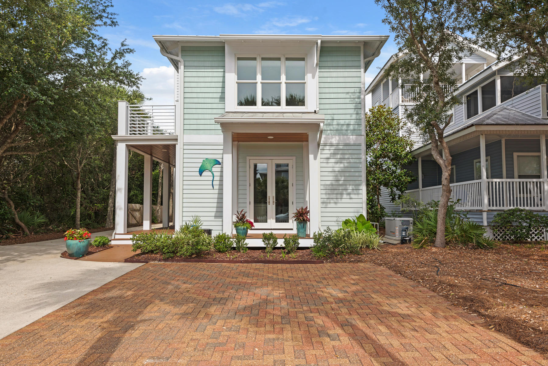 CRYSTAL BEACH - Residential