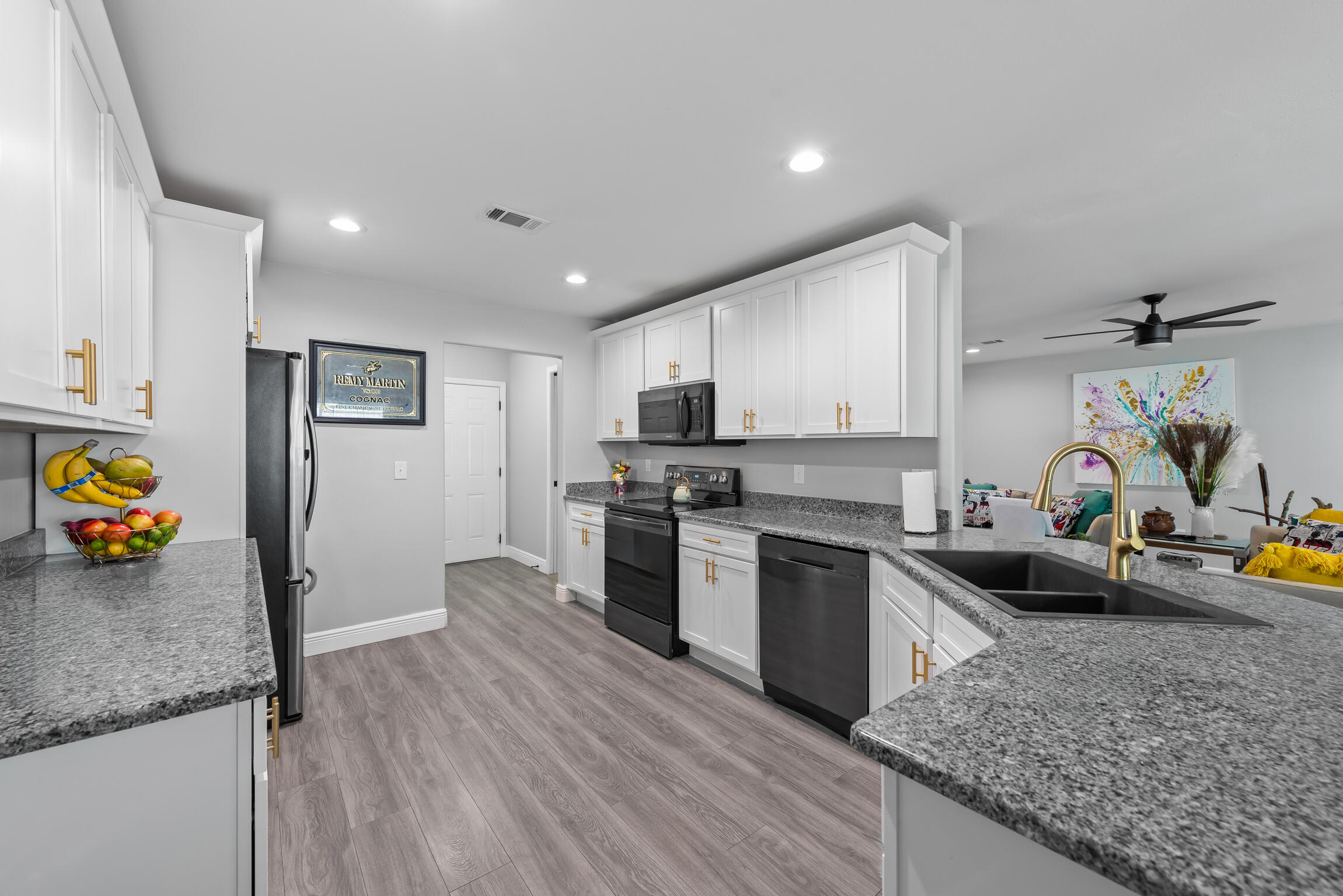 FOUNTAINVIEW - Residential