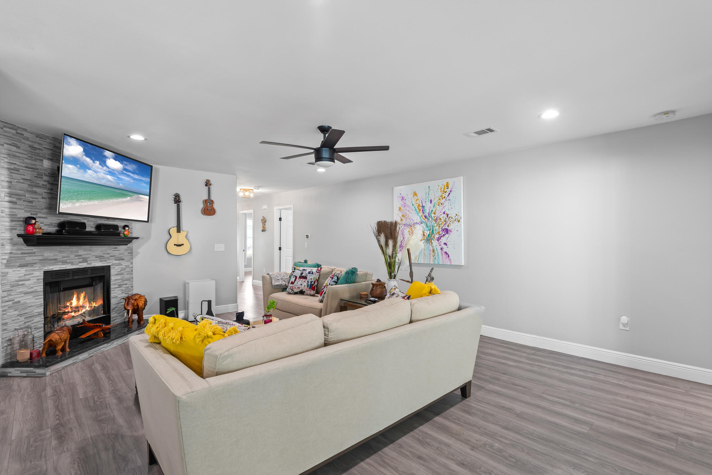 FOUNTAINVIEW - Residential