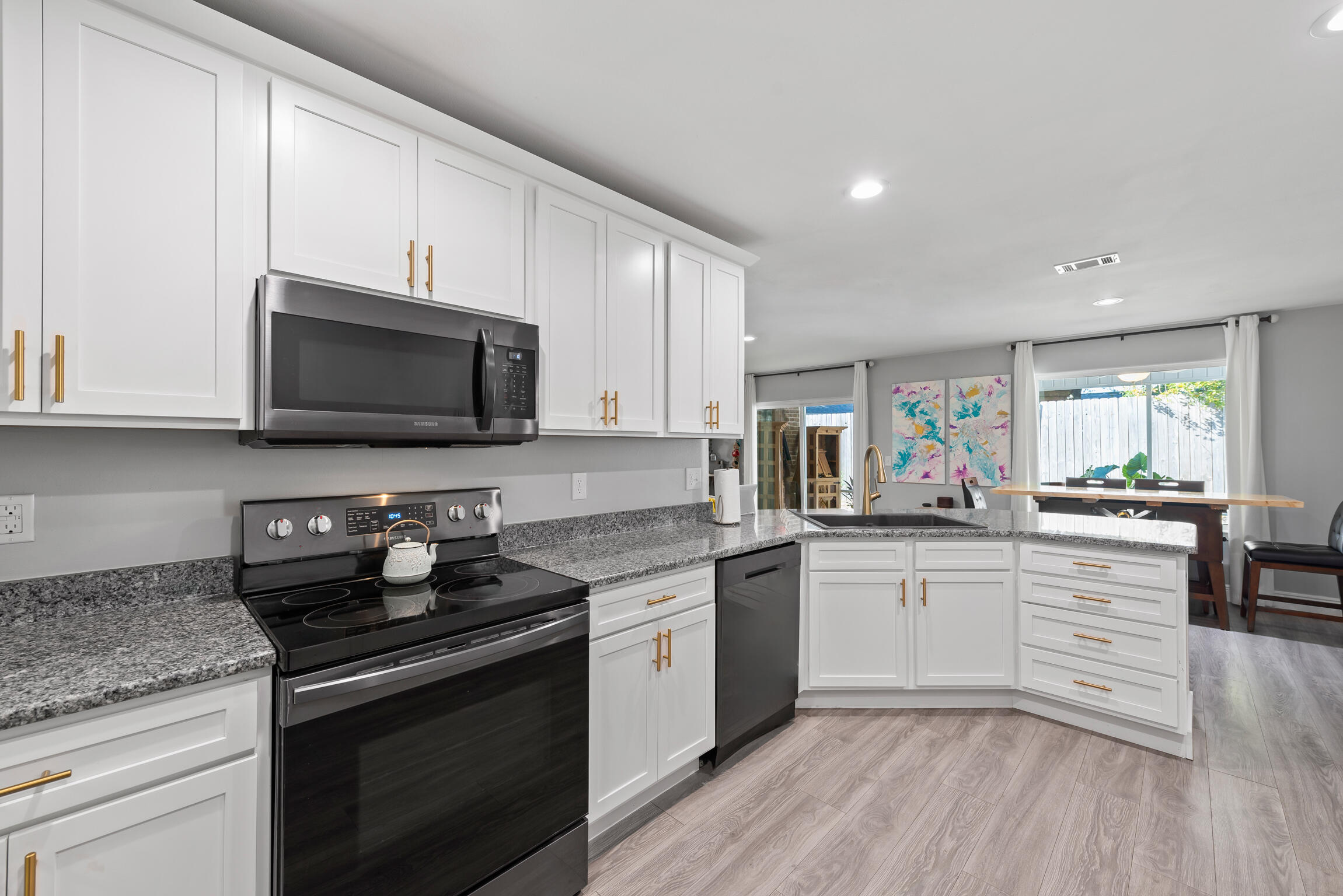 FOUNTAINVIEW - Residential