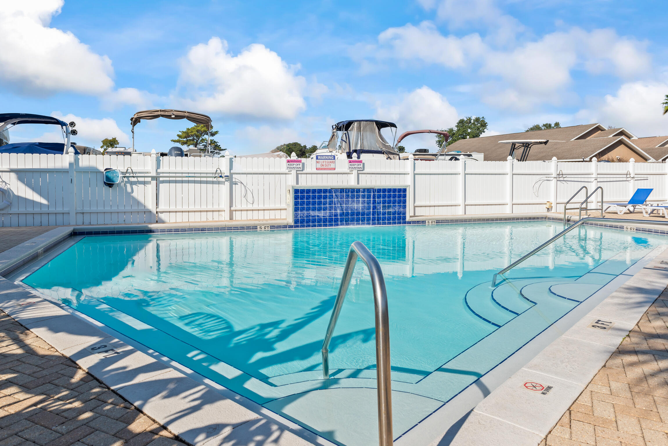 FOUNTAINVIEW - Residential