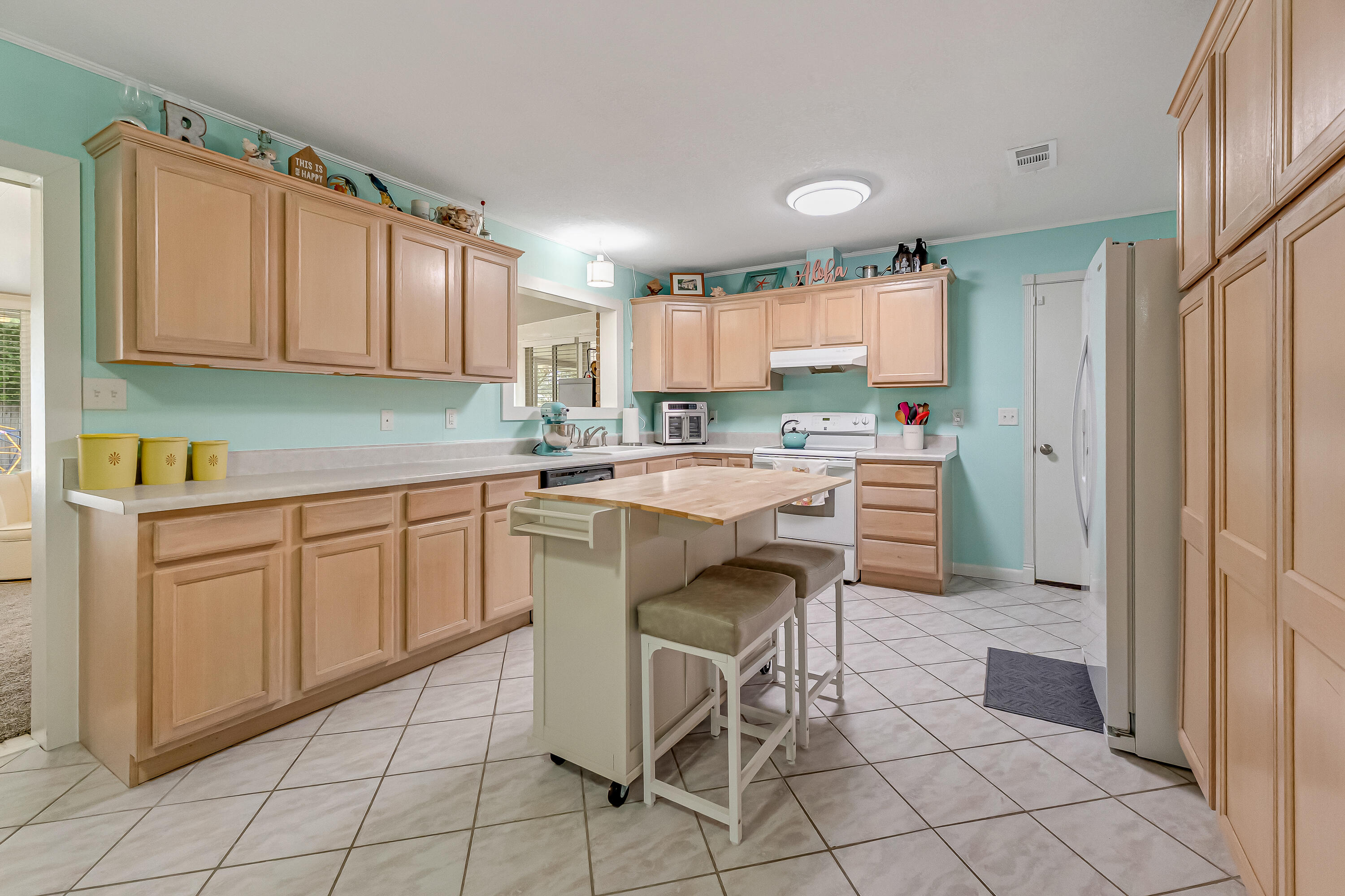 PALM ESTATES UNIT 3 - Residential