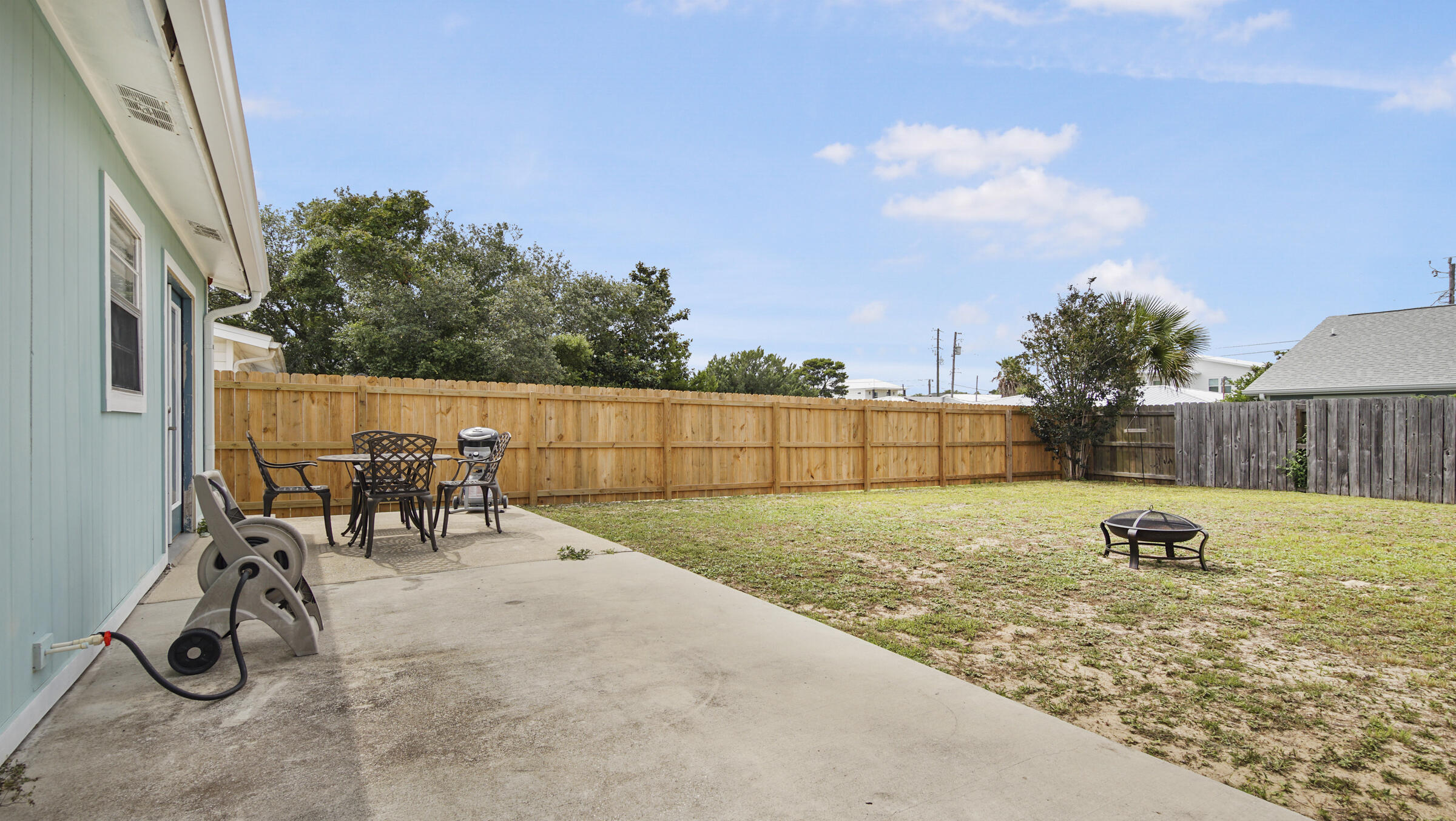 RIVIERA BEACH - Residential