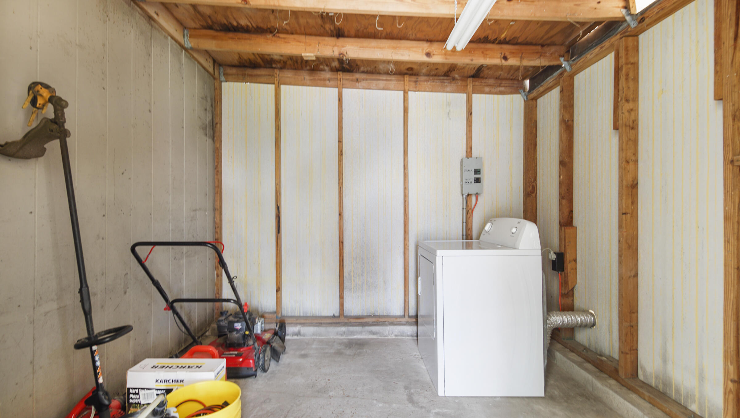 RIVIERA BEACH - Residential