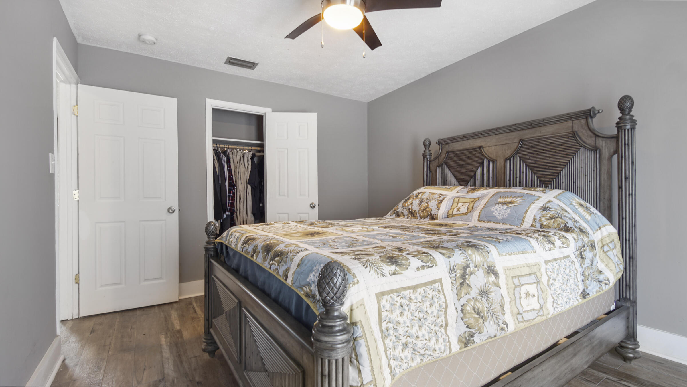 RIVIERA BEACH - Residential