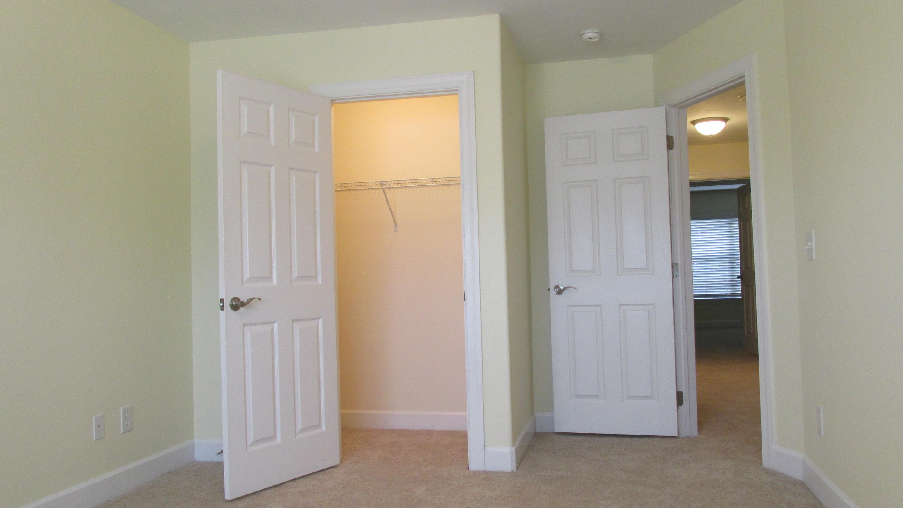 EAGLE BAY - Residential Lease