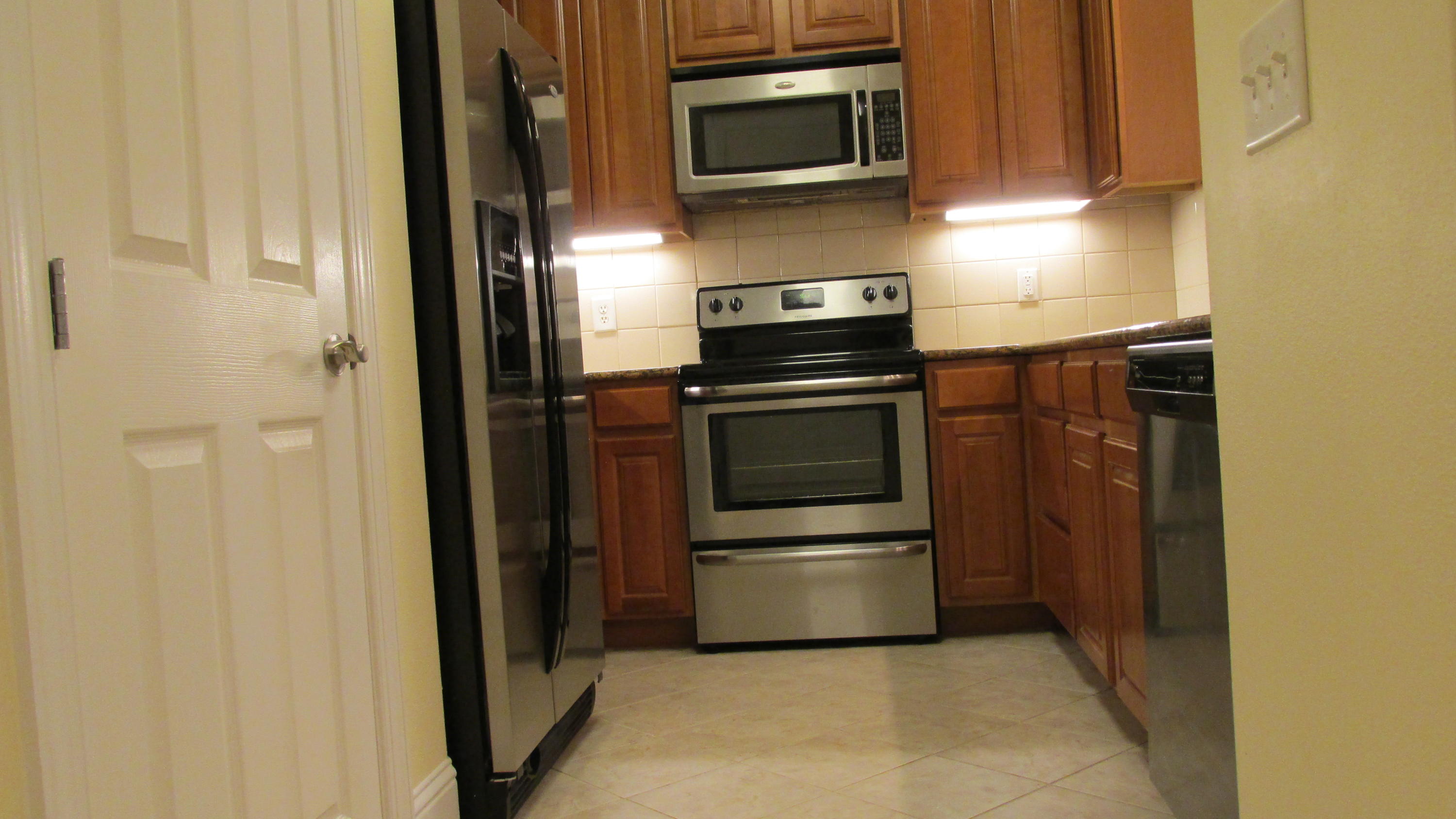 EAGLE BAY - Residential Lease