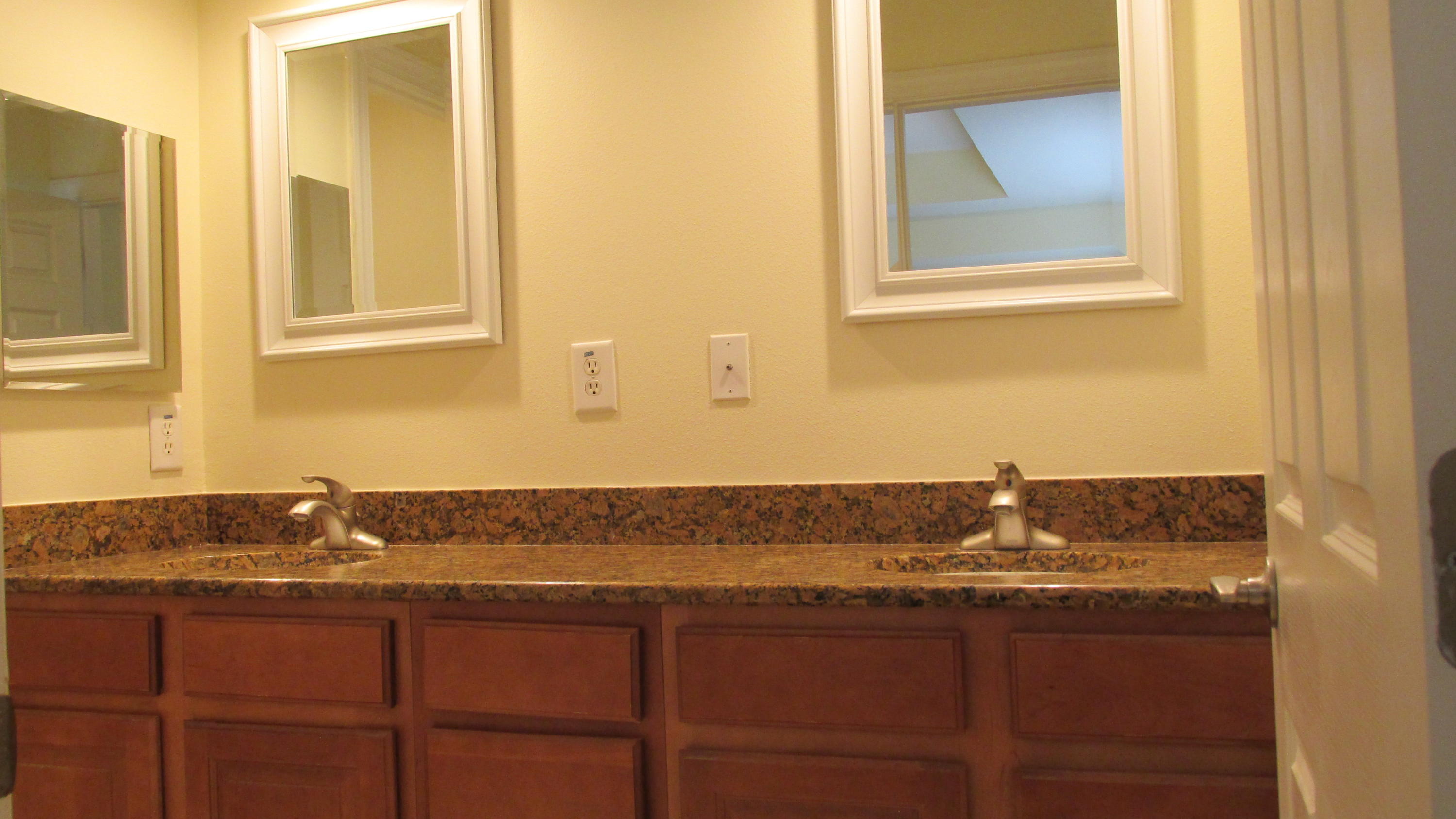 EAGLE BAY - Residential Lease