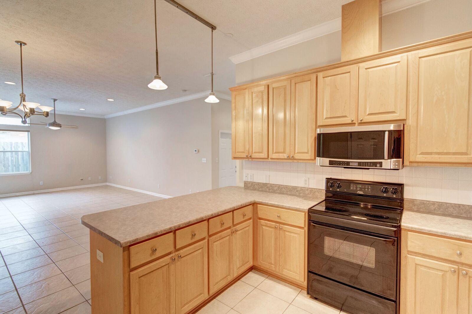 RIVIERA BEACH - Residential