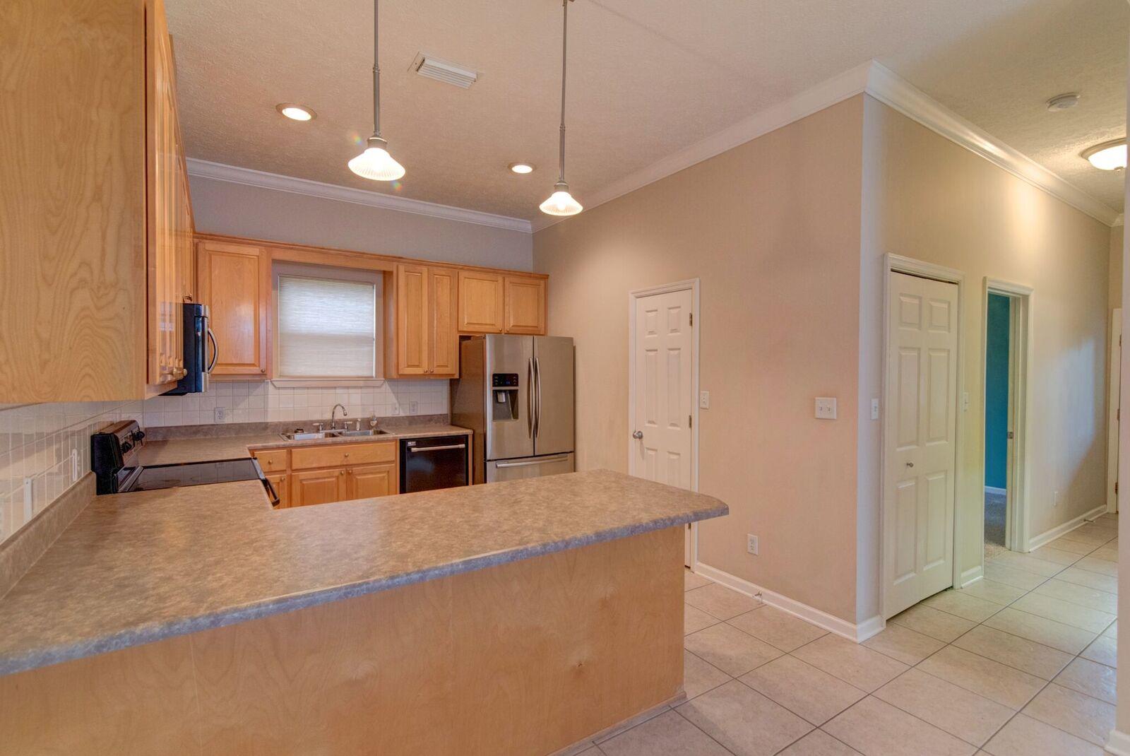 RIVIERA BEACH - Residential