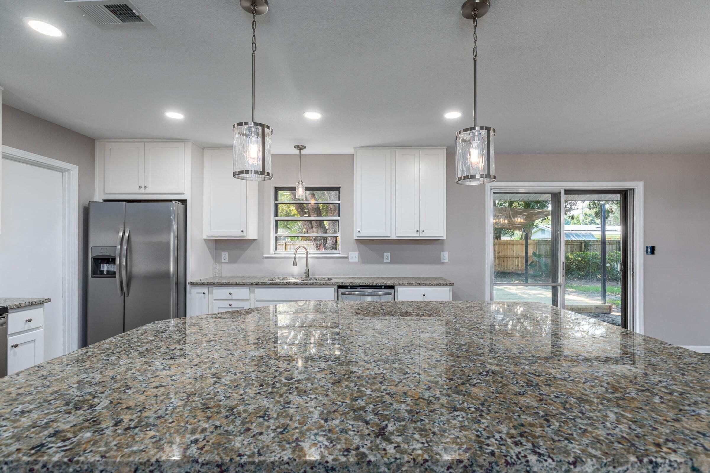 COUNTRY CLUB ESTATES - Residential