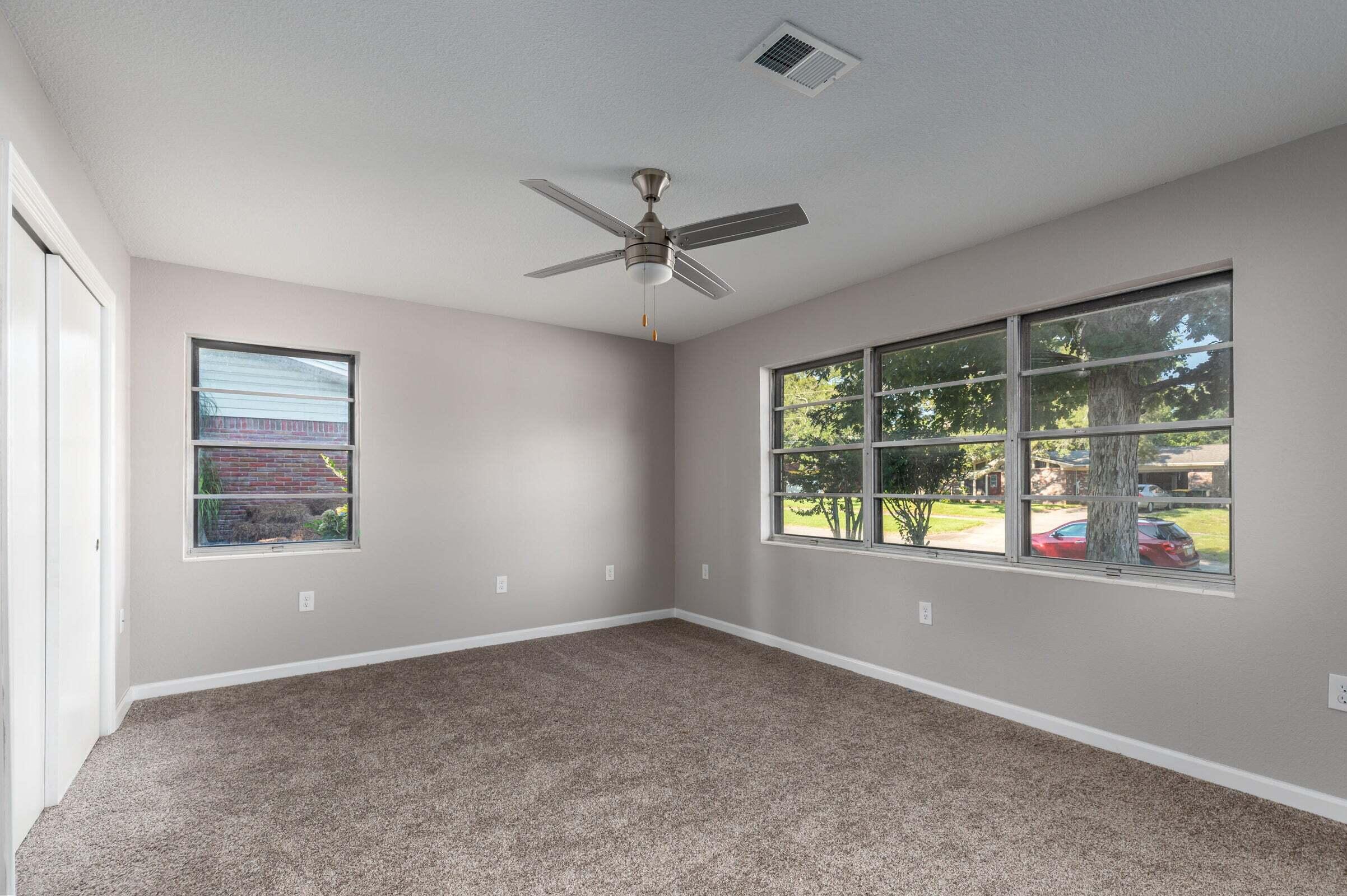 COUNTRY CLUB ESTATES - Residential