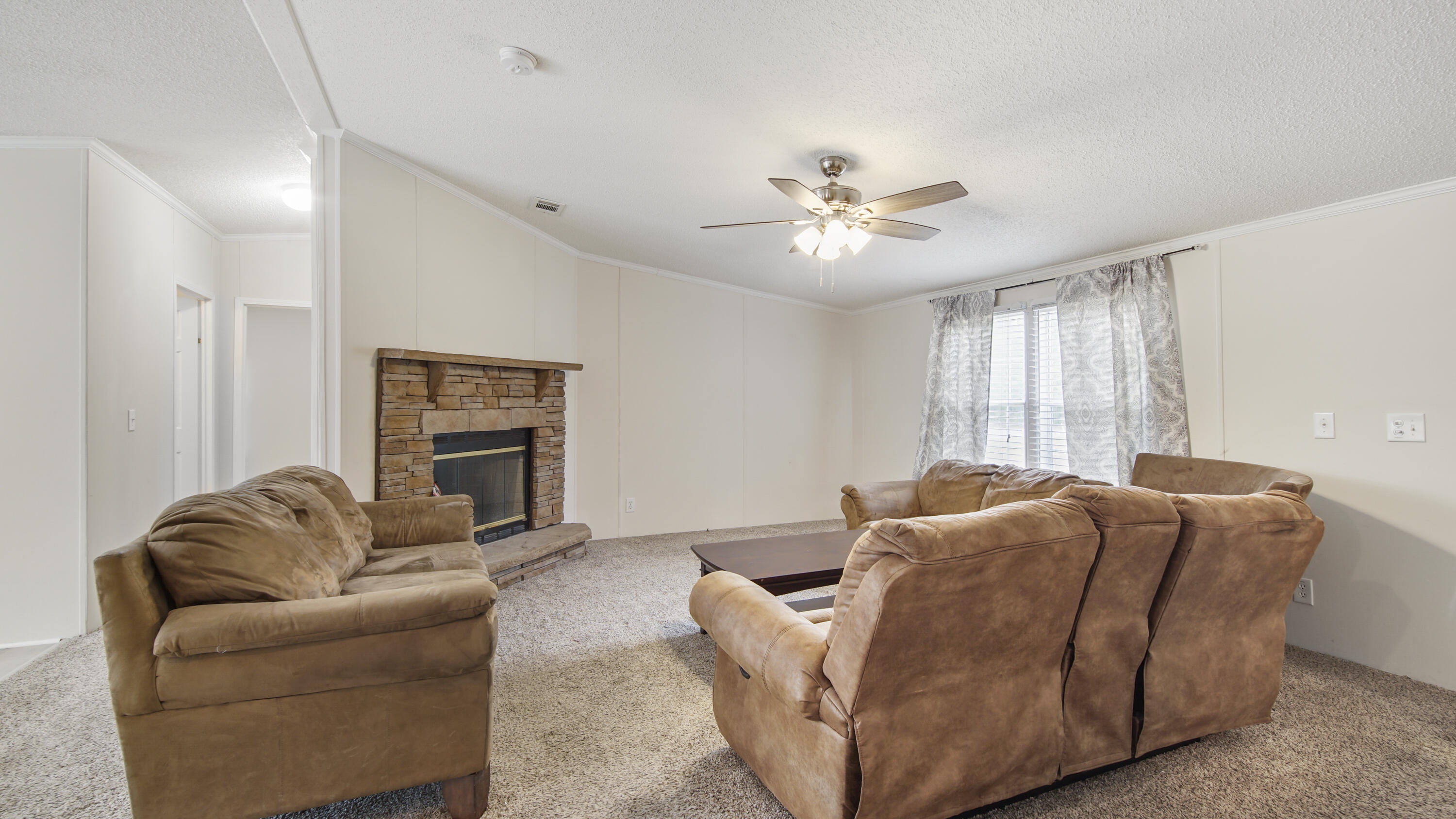 ROBINWOOD ACRES - Residential