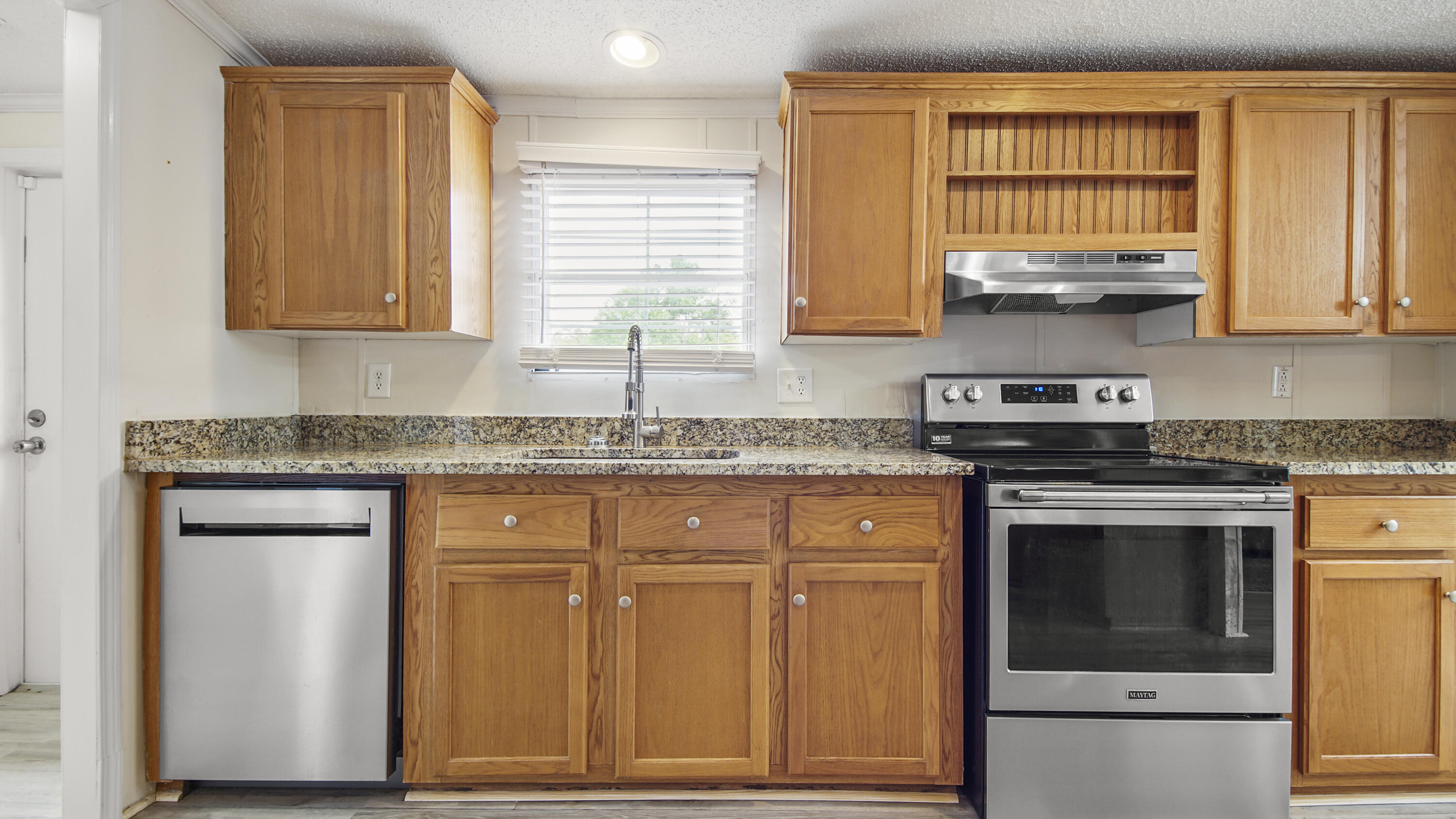 ROBINWOOD ACRES - Residential