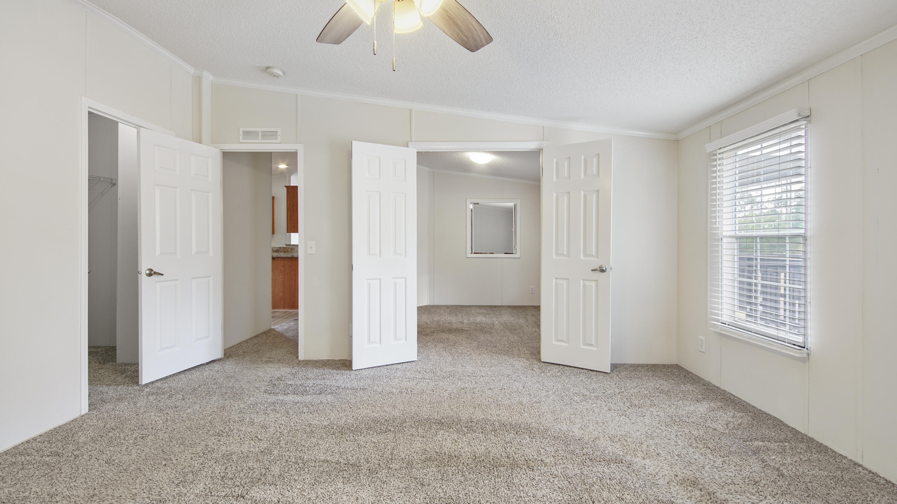 ROBINWOOD ACRES - Residential