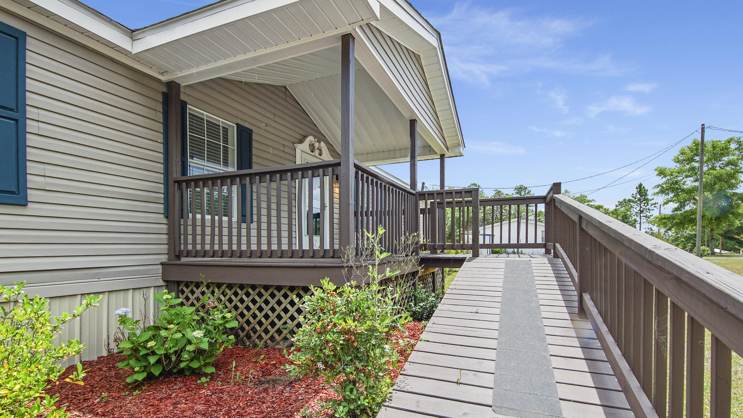 ROBINWOOD ACRES - Residential