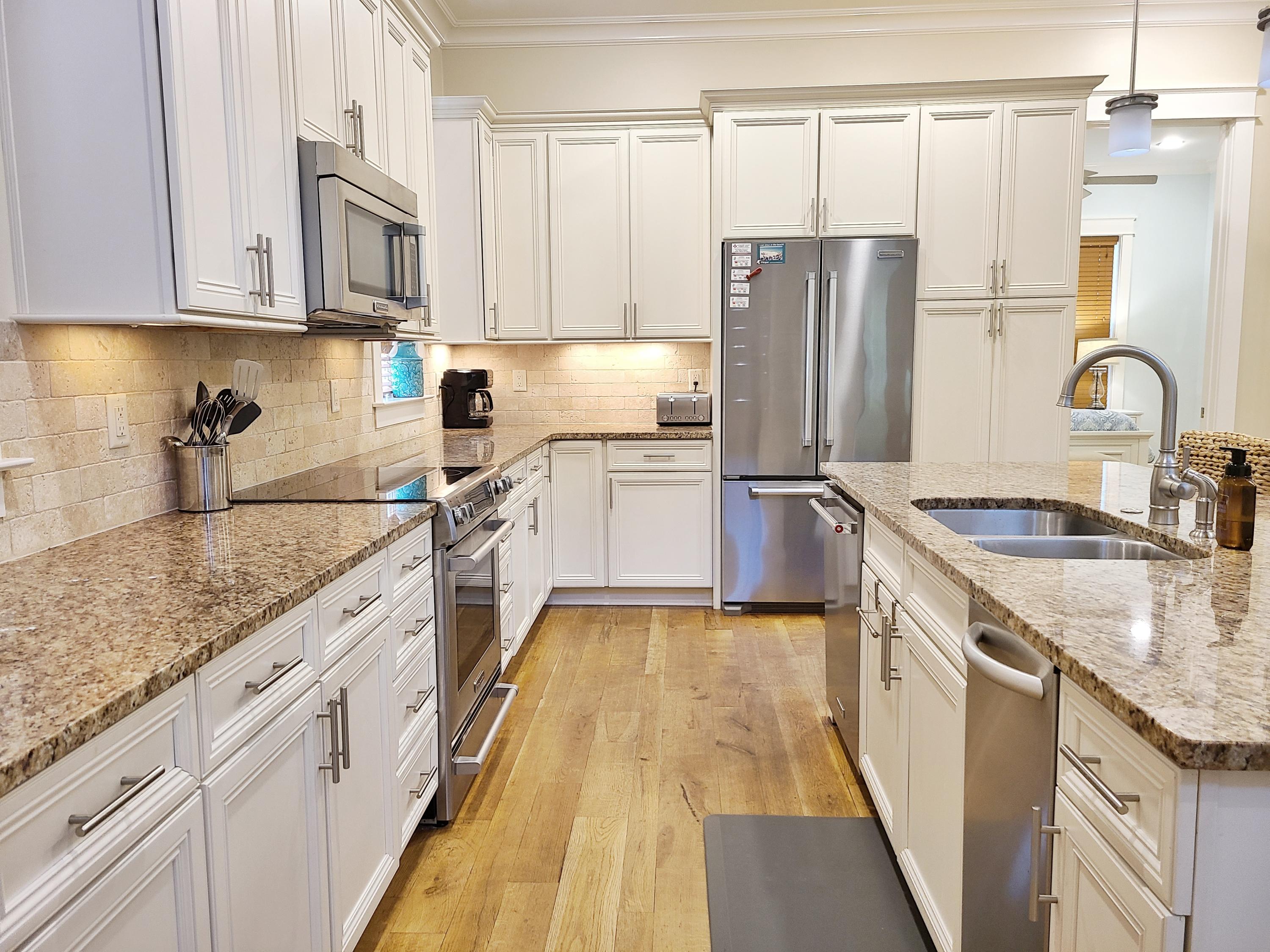 LAKESIDE AT BLUE MOUNTAIN BEACH - Residential