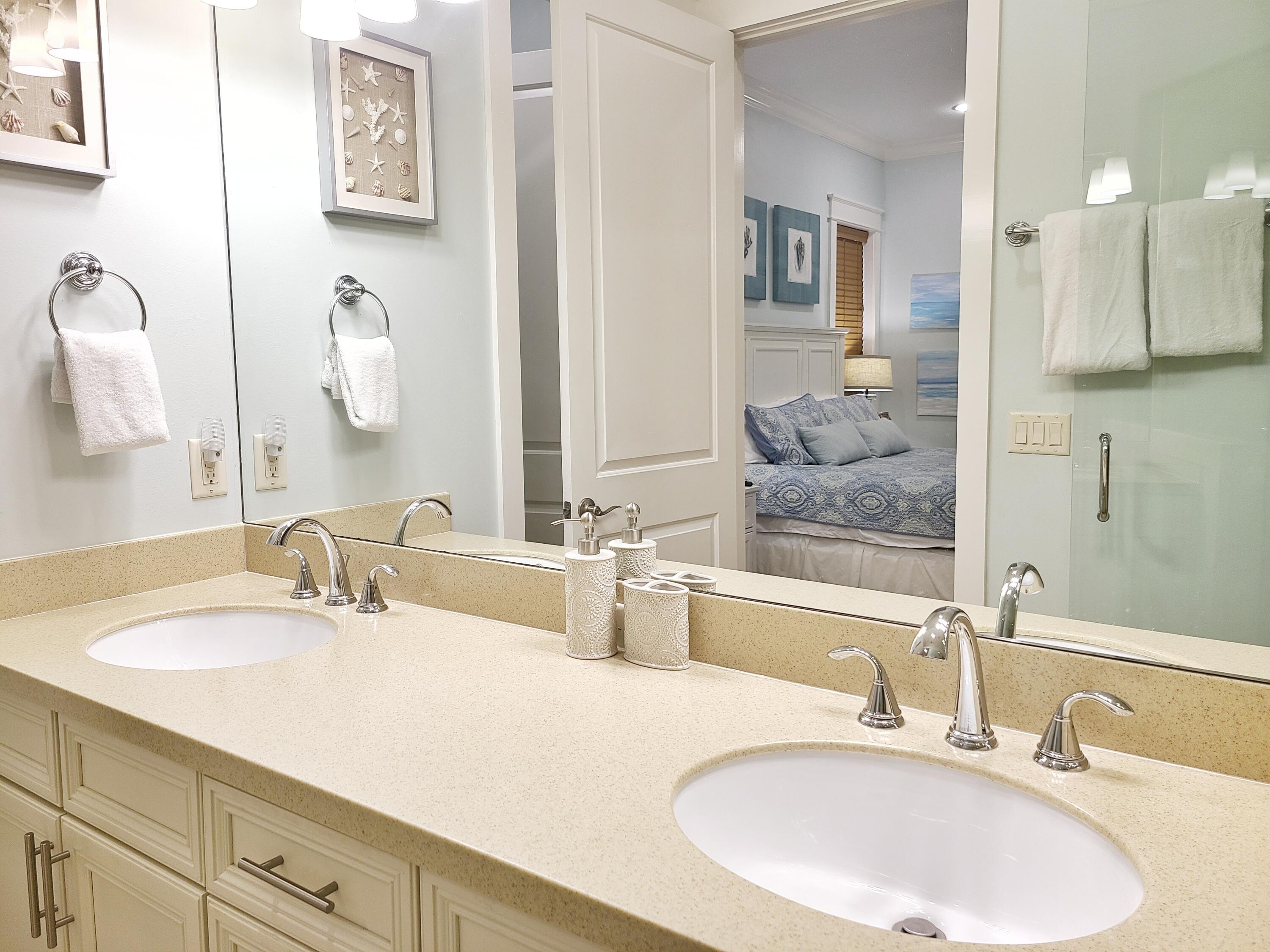 LAKESIDE AT BLUE MOUNTAIN BEACH - Residential