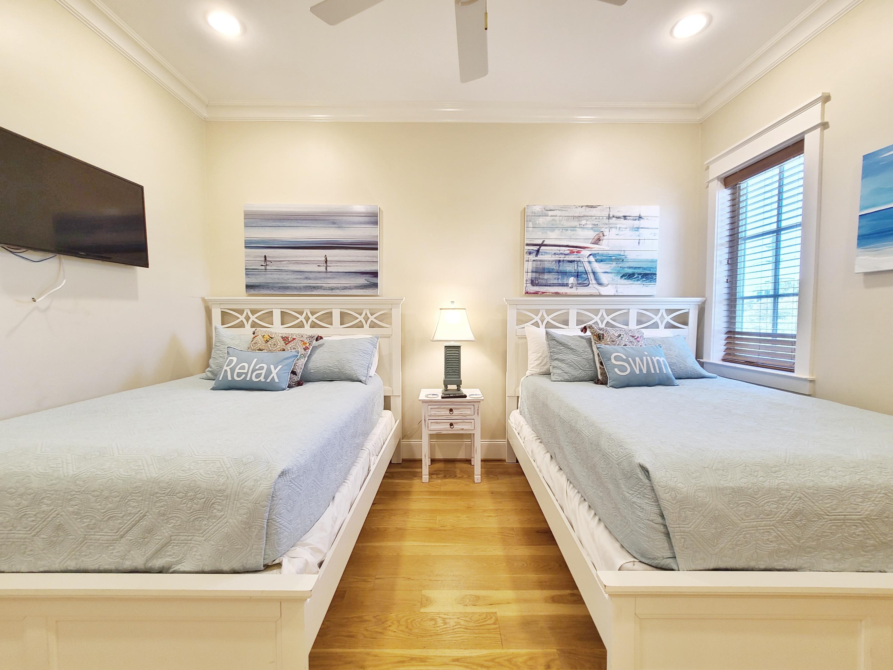 LAKESIDE AT BLUE MOUNTAIN BEACH - Residential