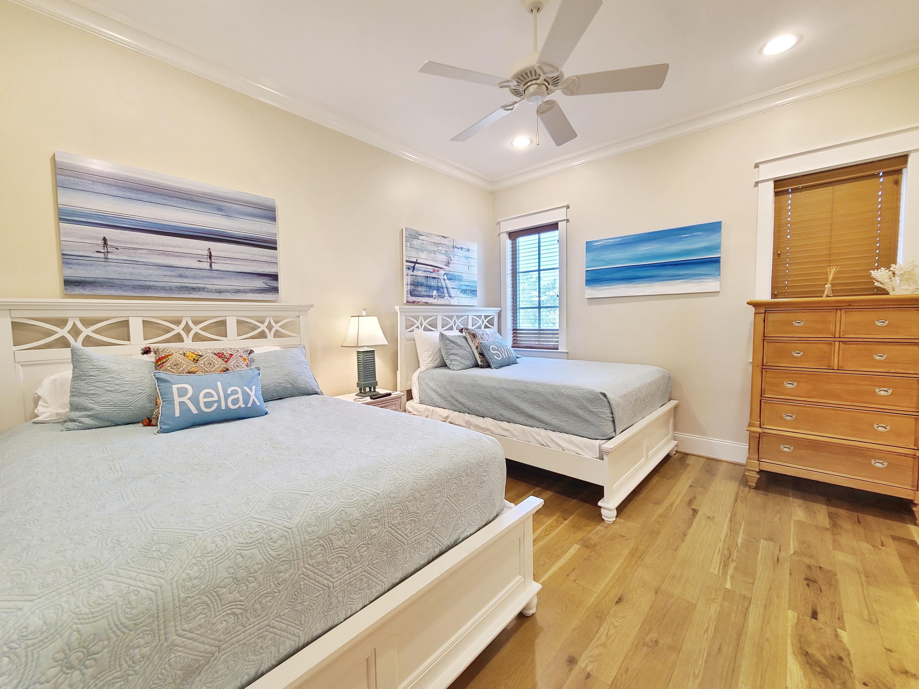 LAKESIDE AT BLUE MOUNTAIN BEACH - Residential