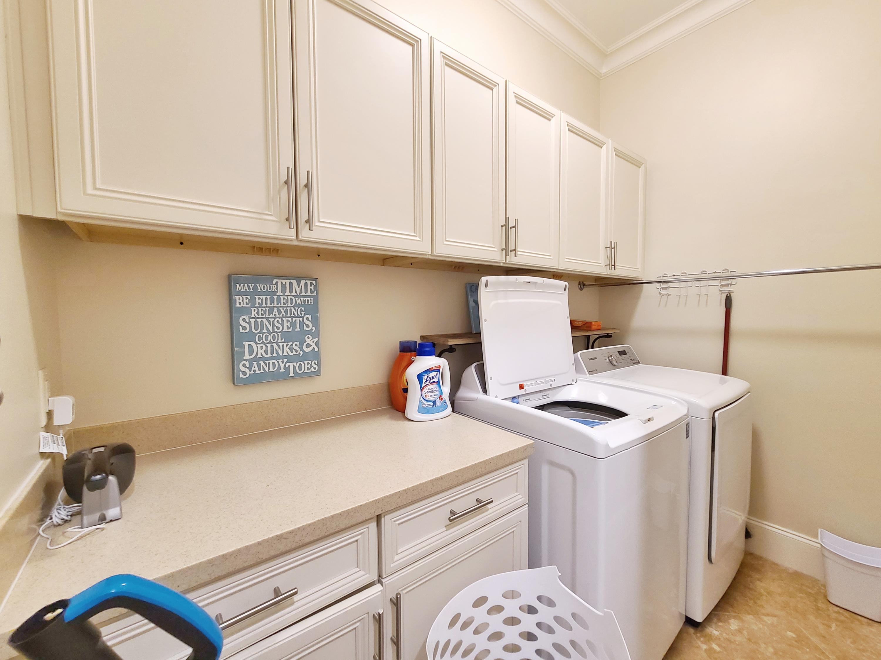 LAKESIDE AT BLUE MOUNTAIN BEACH - Residential