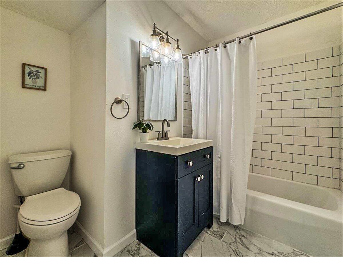 Nichols Creek - Residential