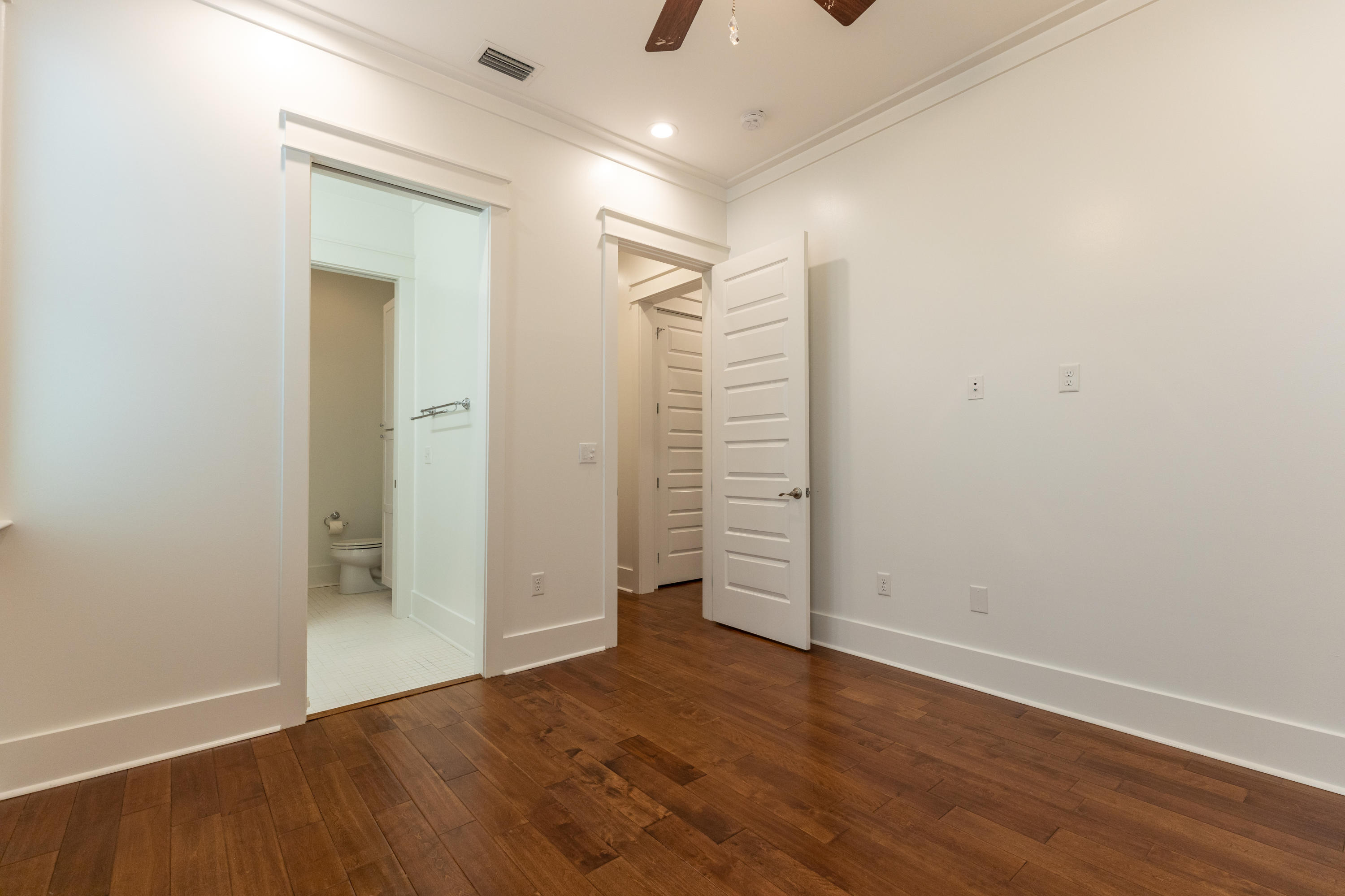 FOREST LAKES - Residential