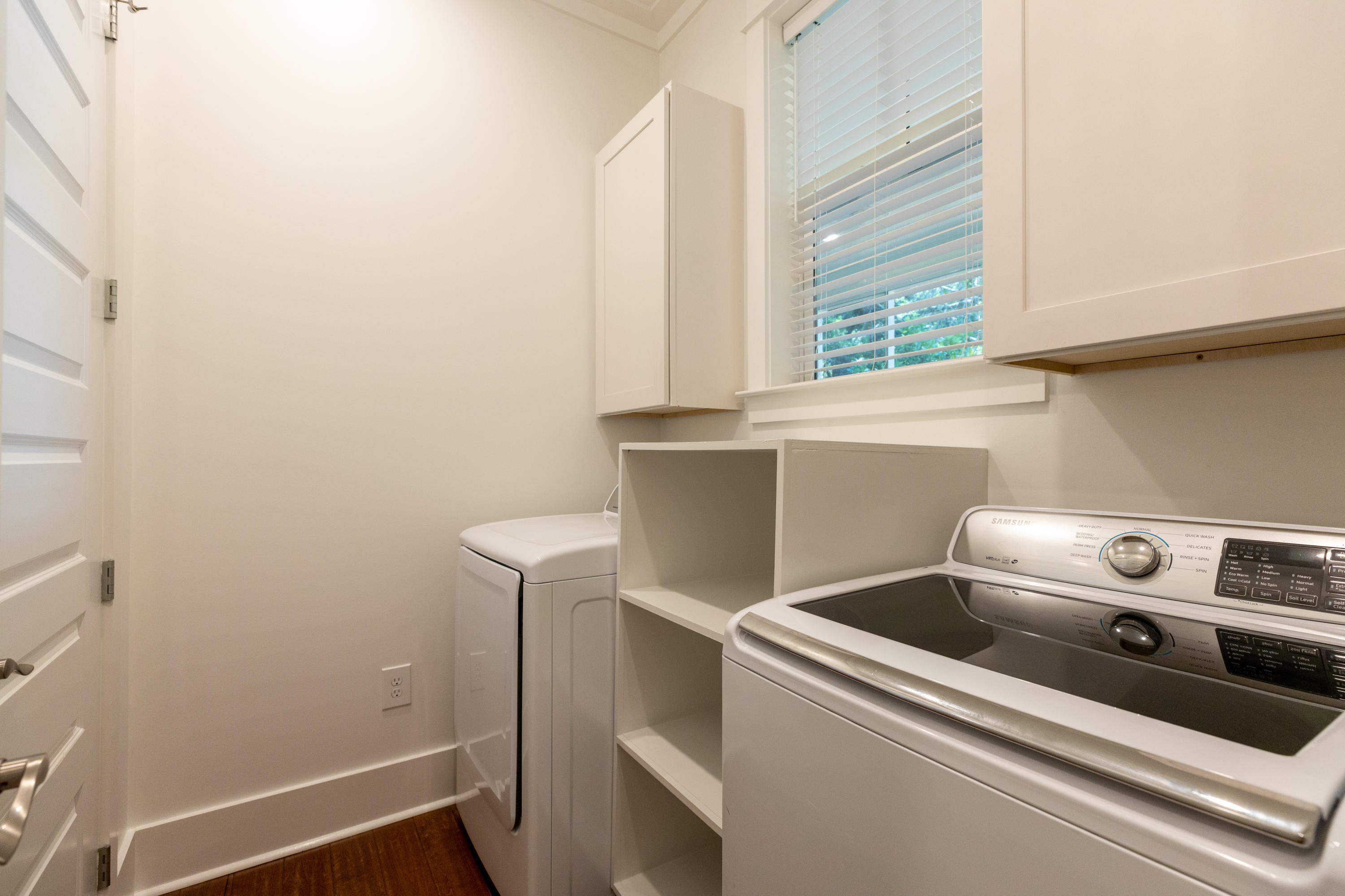 FOREST LAKES - Residential