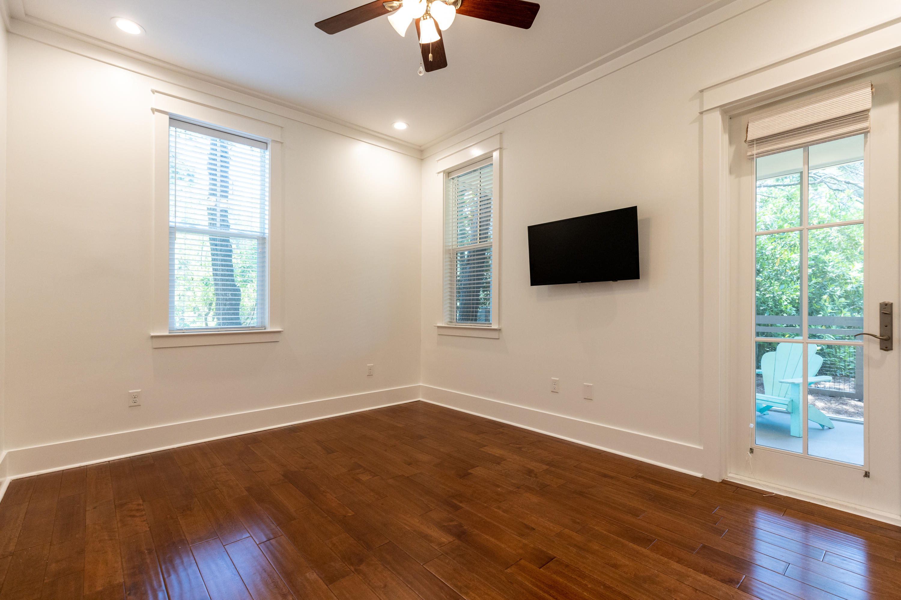 FOREST LAKES - Residential